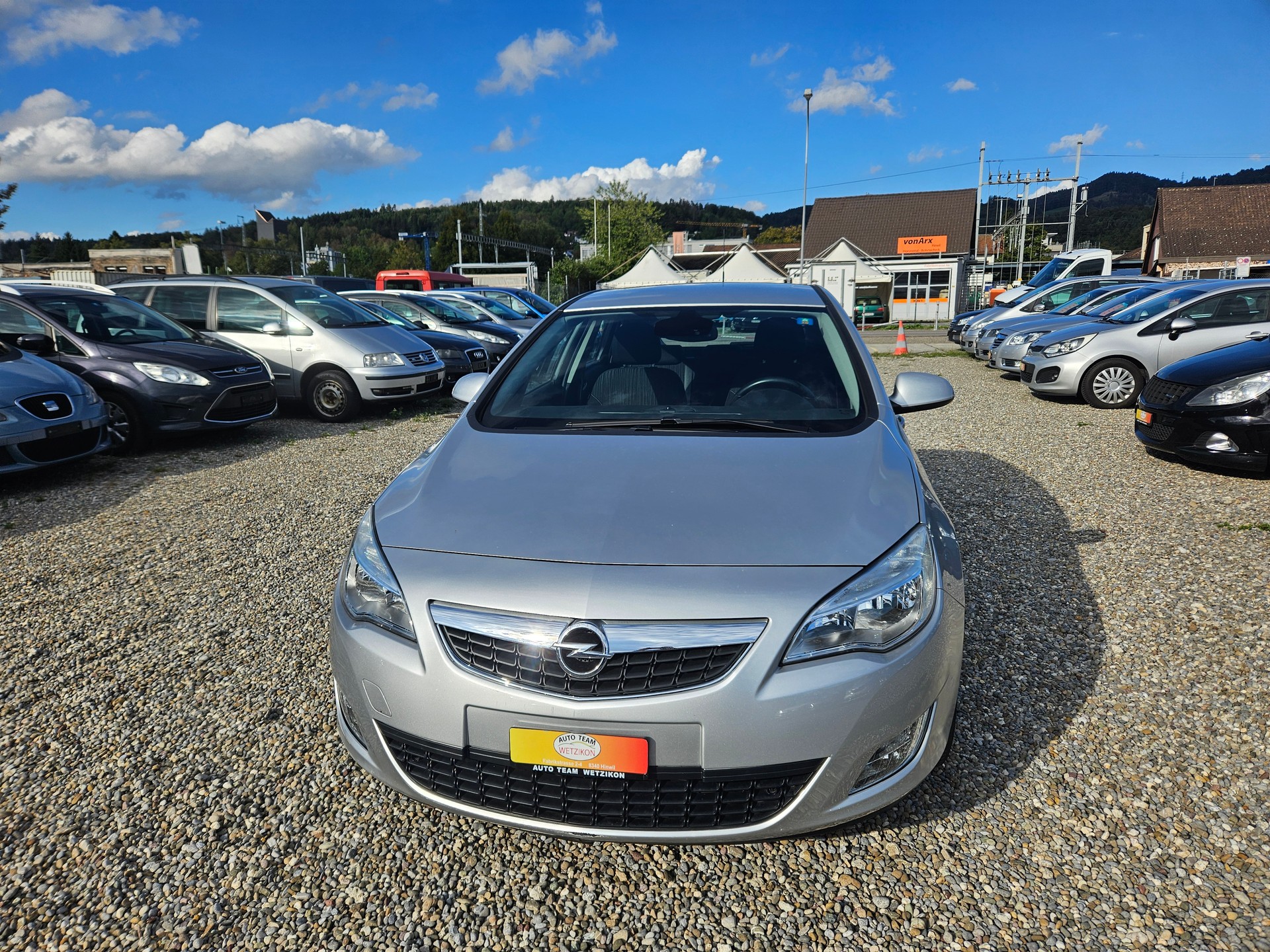 OPEL Astra 1.6i 16V Enjoy Automatic-image-1