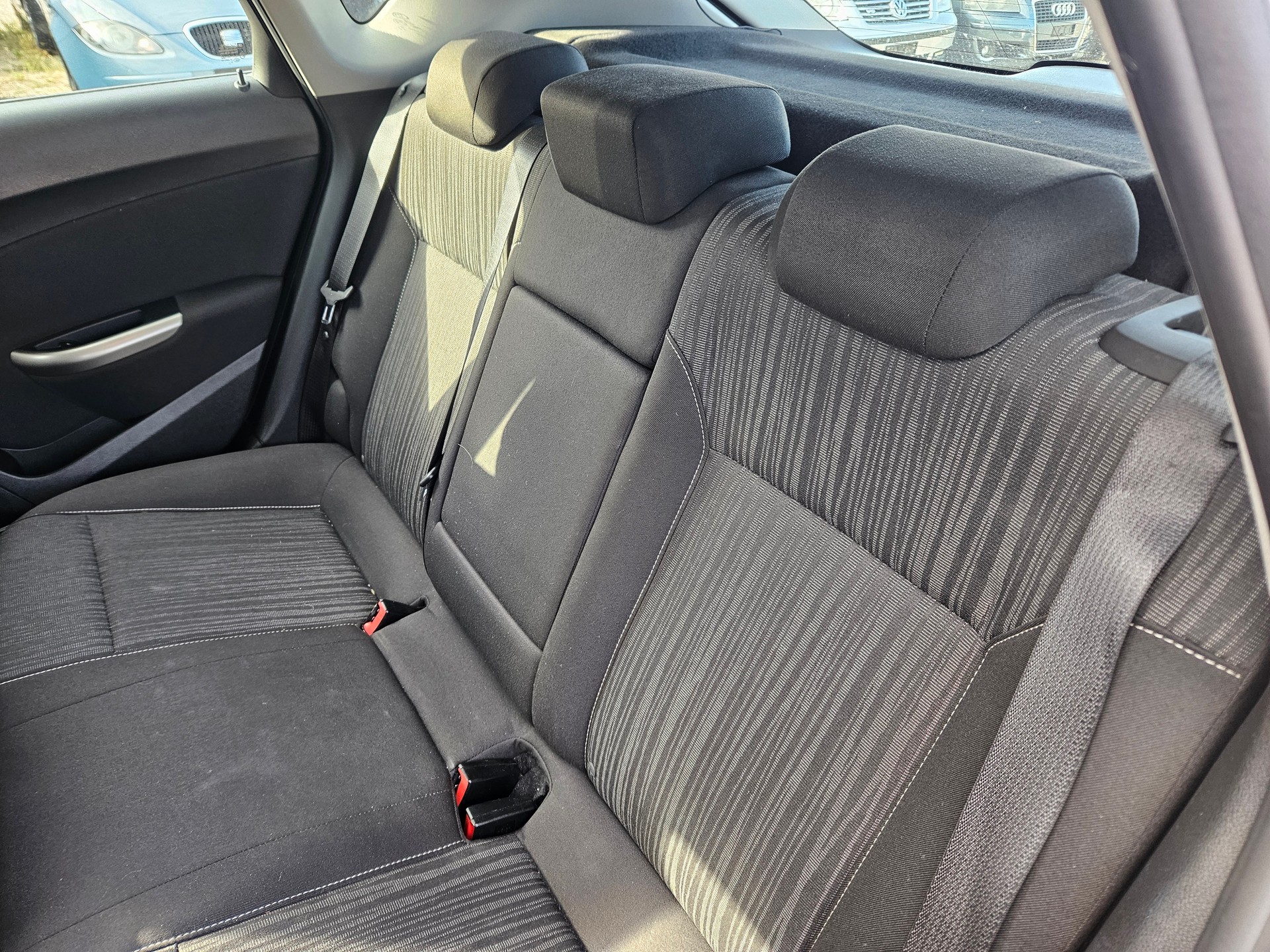 OPEL Astra 1.6i 16V Enjoy Automatic-image-7