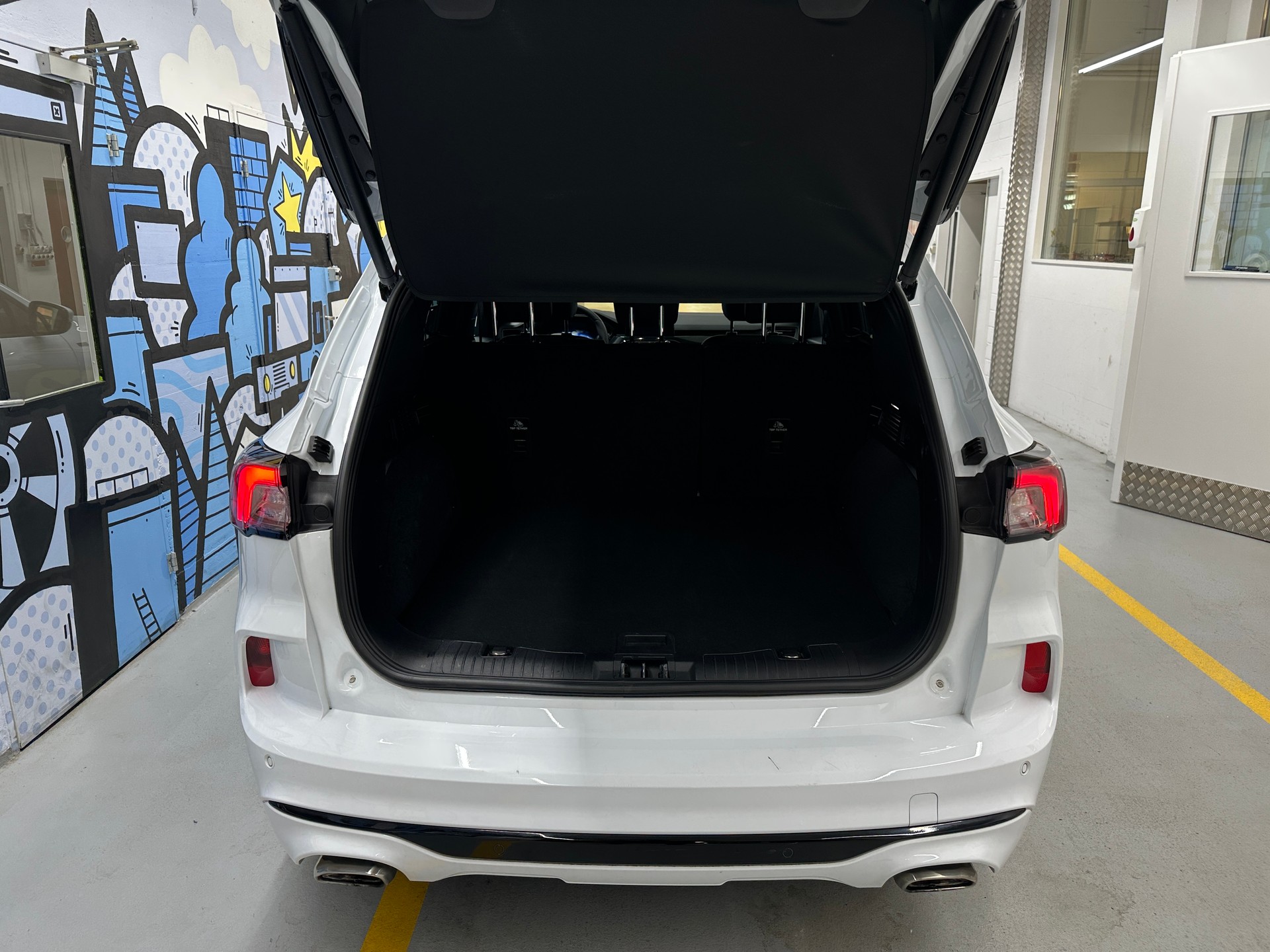 FORD Kuga 2.5 FHEV ST-Line X 4WD-image-5
