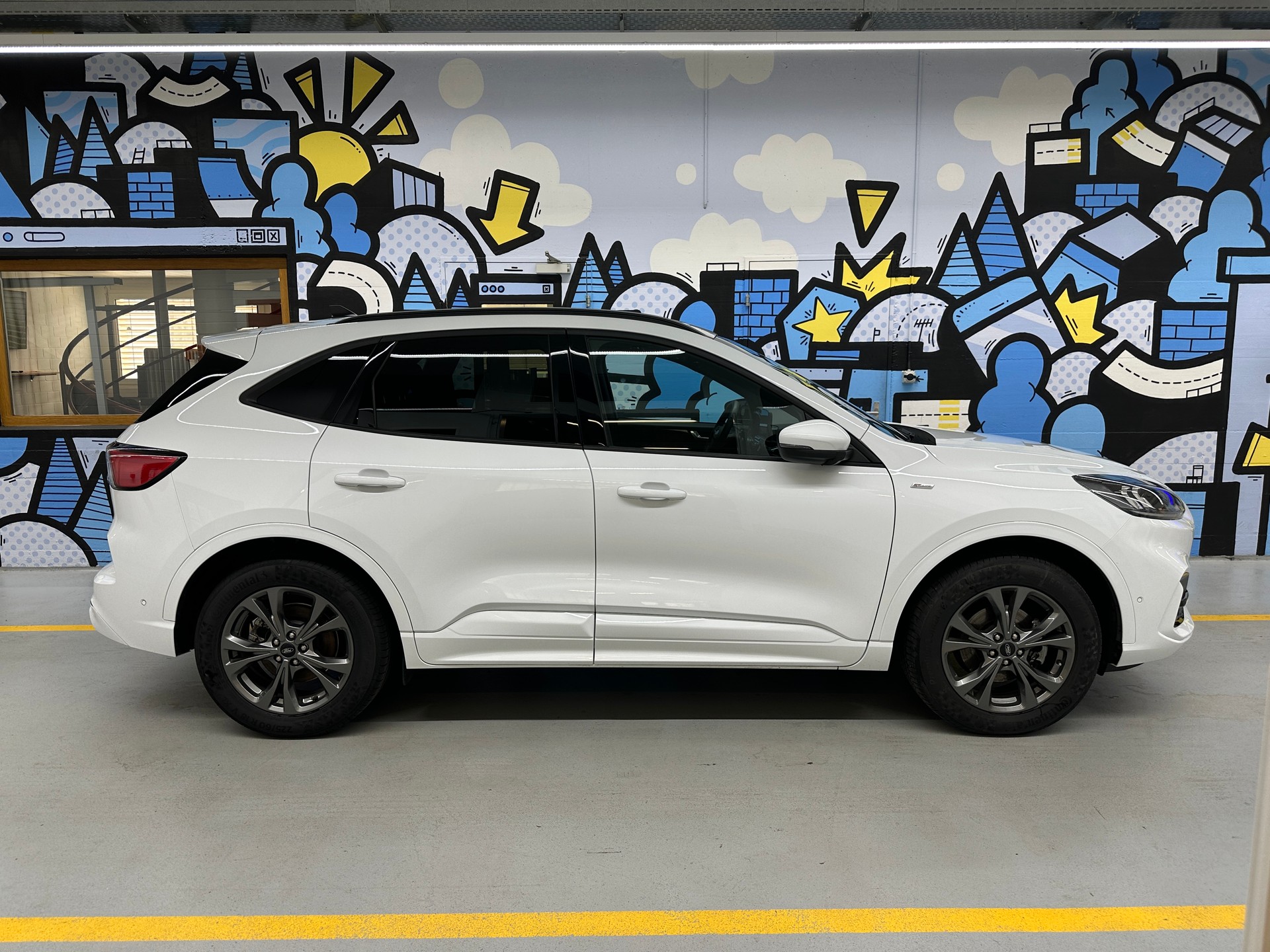 FORD Kuga 2.5 FHEV ST-Line X 4WD-image-2