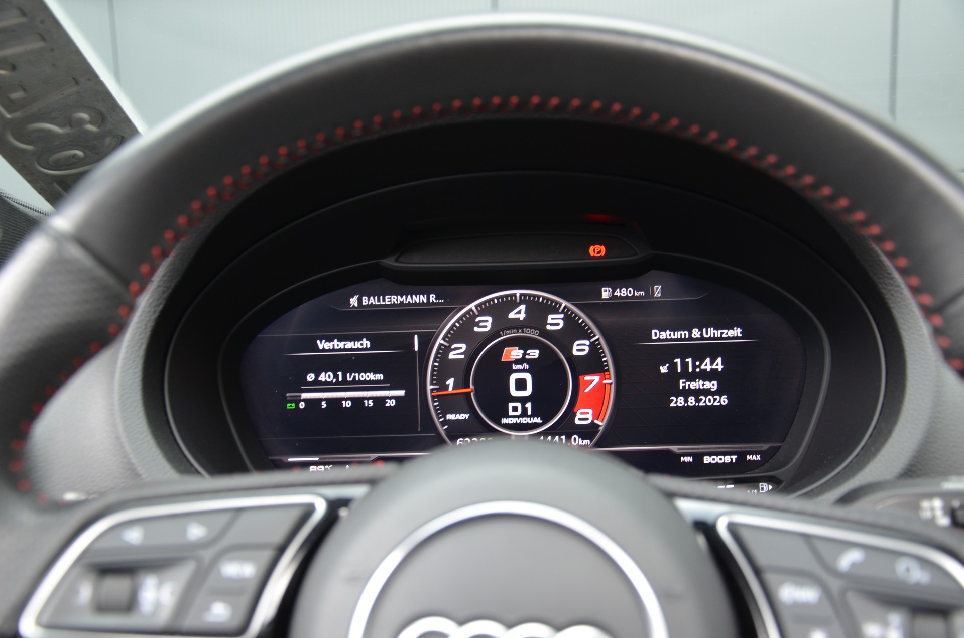 AUDI S3 Sportback 2.0 TFSI quattro S-tronic-image-18