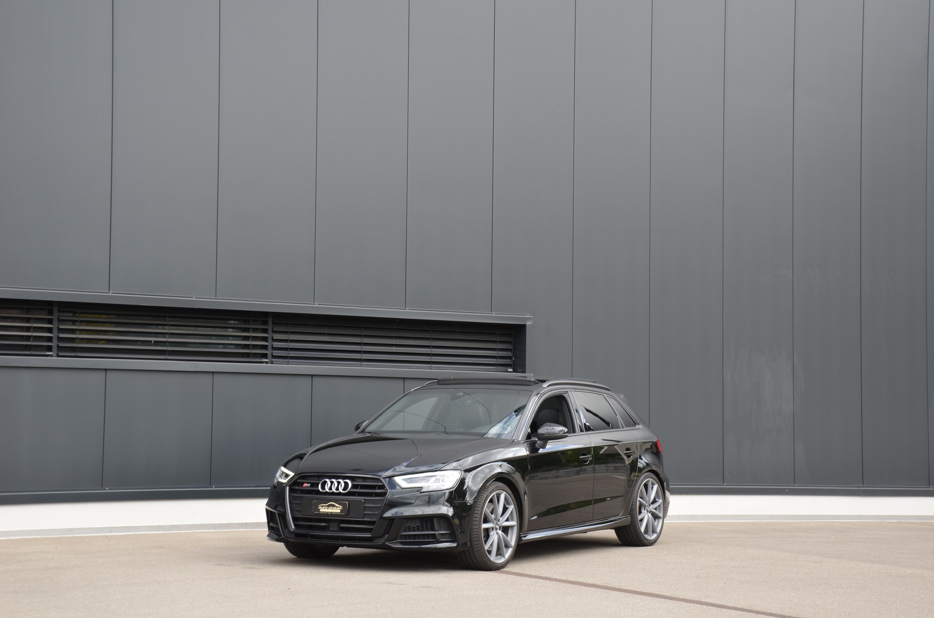 AUDI S3 Sportback 2.0 TFSI quattro S-tronic-image-0