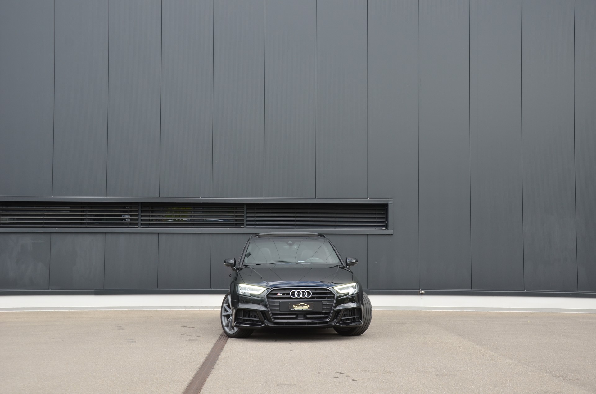 AUDI S3 Sportback 2.0 TFSI quattro S-tronic-image-5