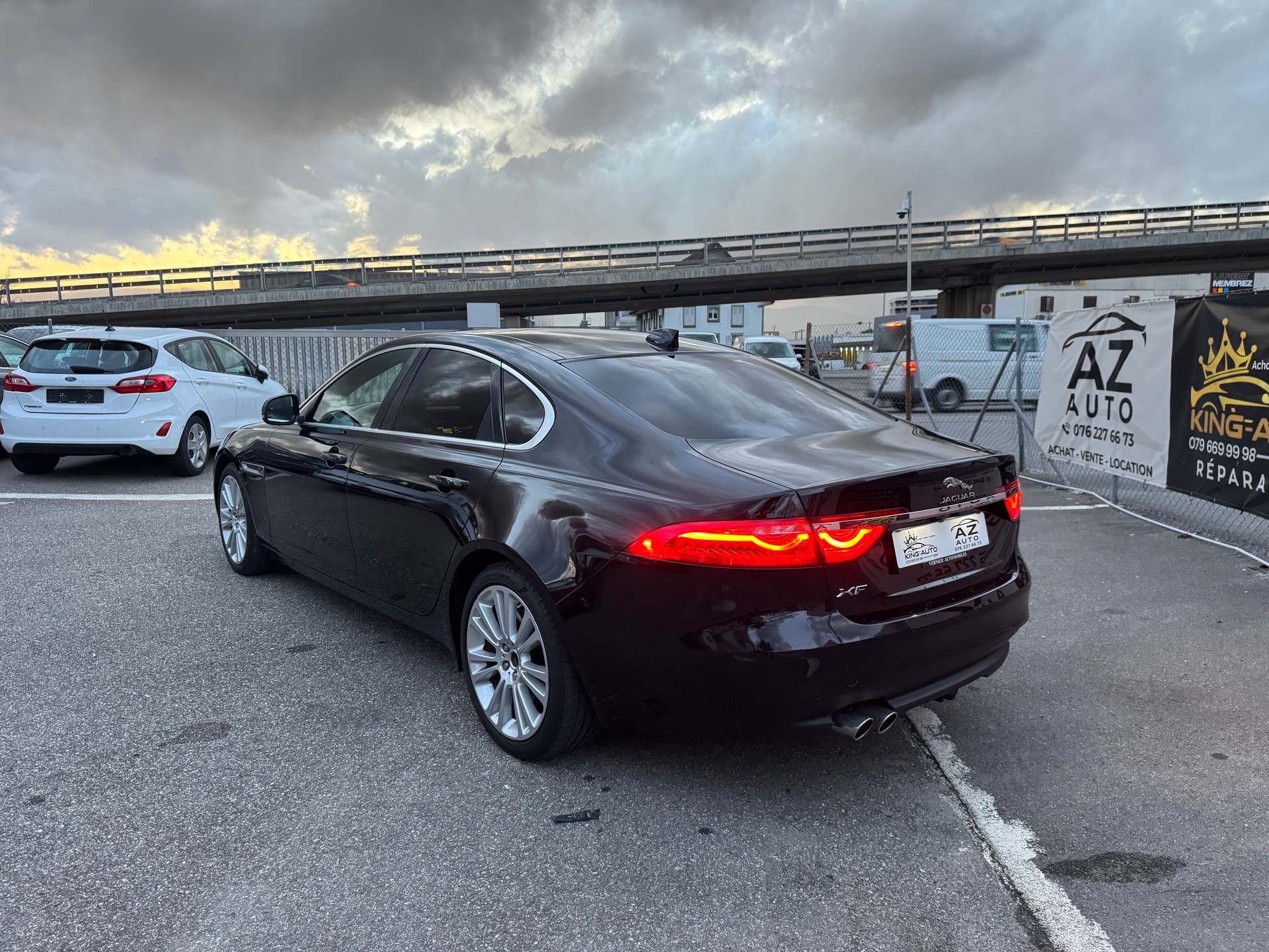 JAGUAR XF 20d Portfolio AWD Automatic expertiser du jour garantie 2 ans 🇨🇭-showroom-element-3