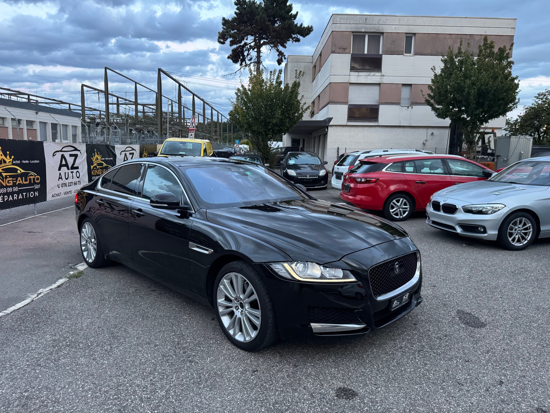 JAGUAR XF 20d Portfolio AWD Automatic expertiser du jour garantie 2 ans 🇨🇭-image-7