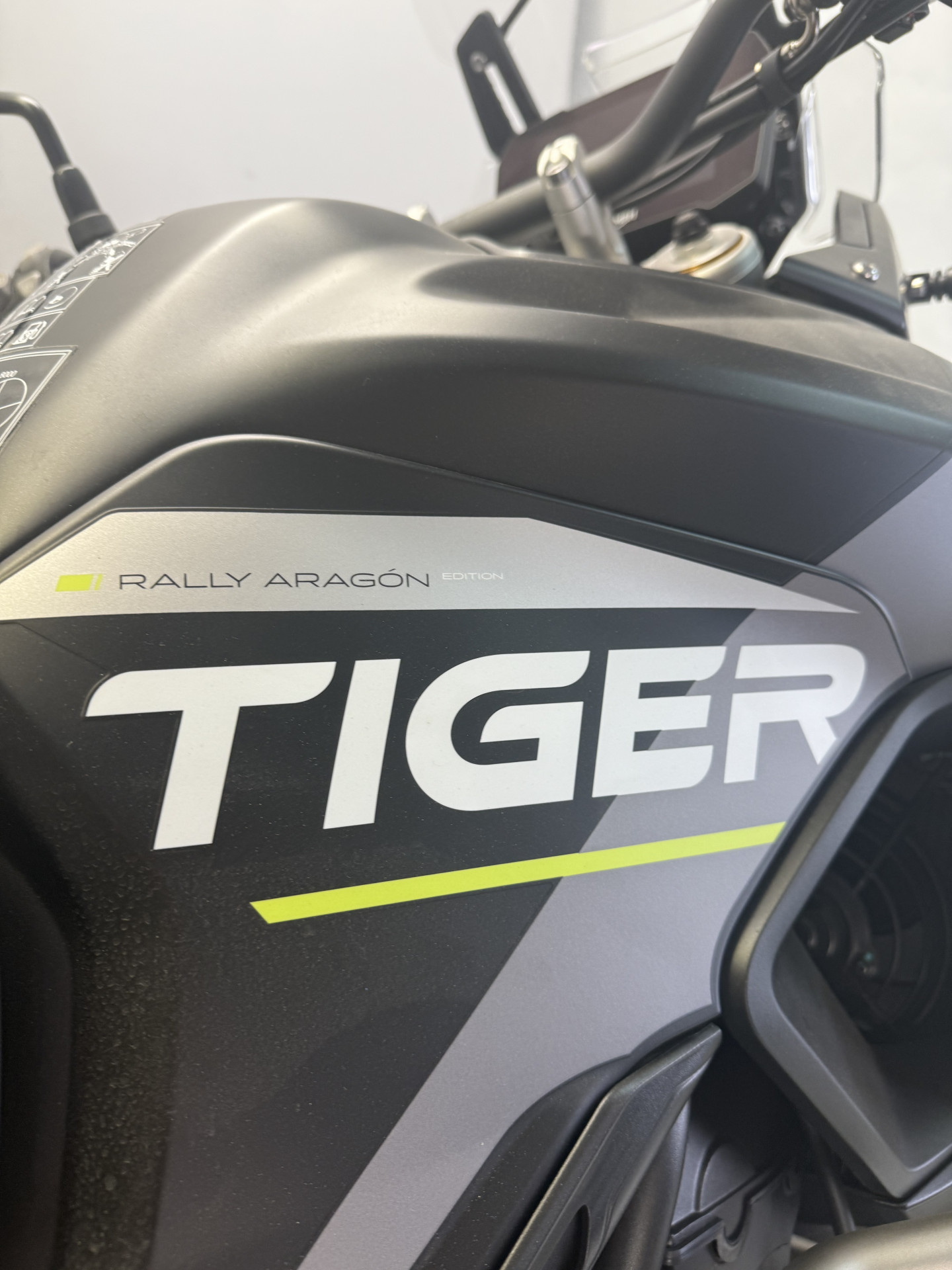 TRIUMPH Tiger 900 Rally Aragon Edition-showroom-element-2