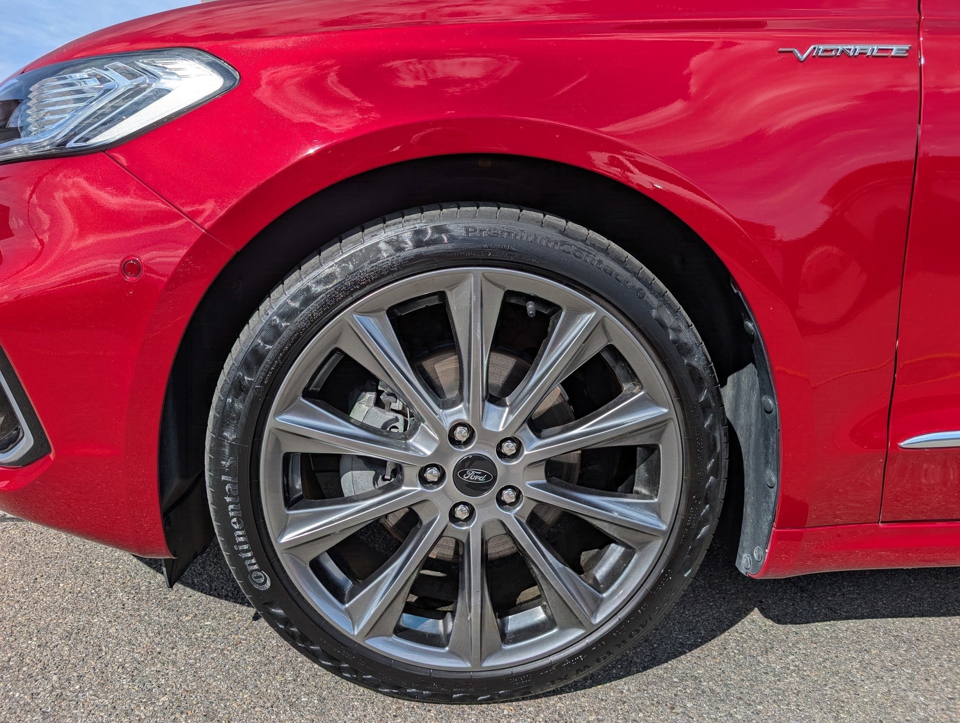 FORD 2.0 HEV 187 Vignale-image-4