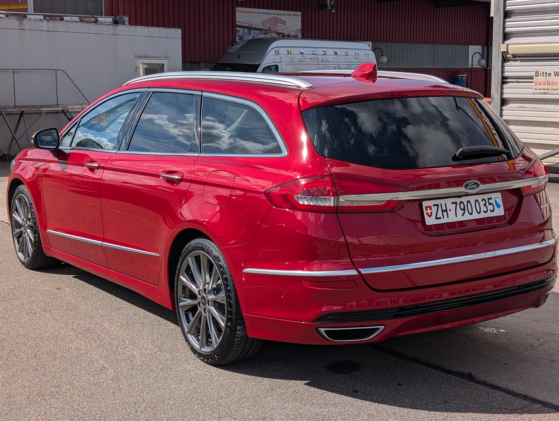 FORD 2.0 HEV 187 Vignale-image-2