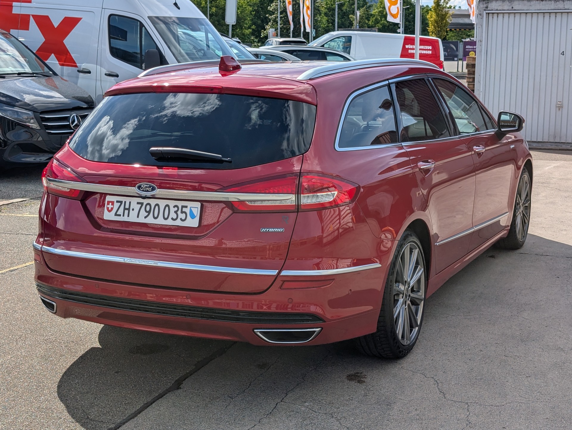 FORD 2.0 HEV 187 Vignale-image-3