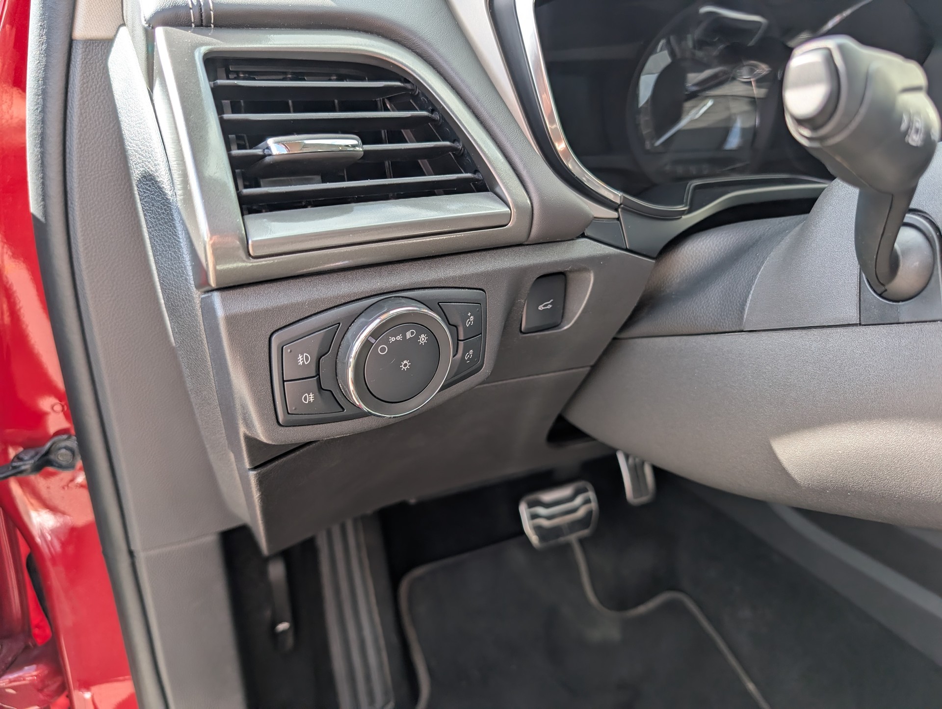 FORD 2.0 HEV 187 Vignale-image-15