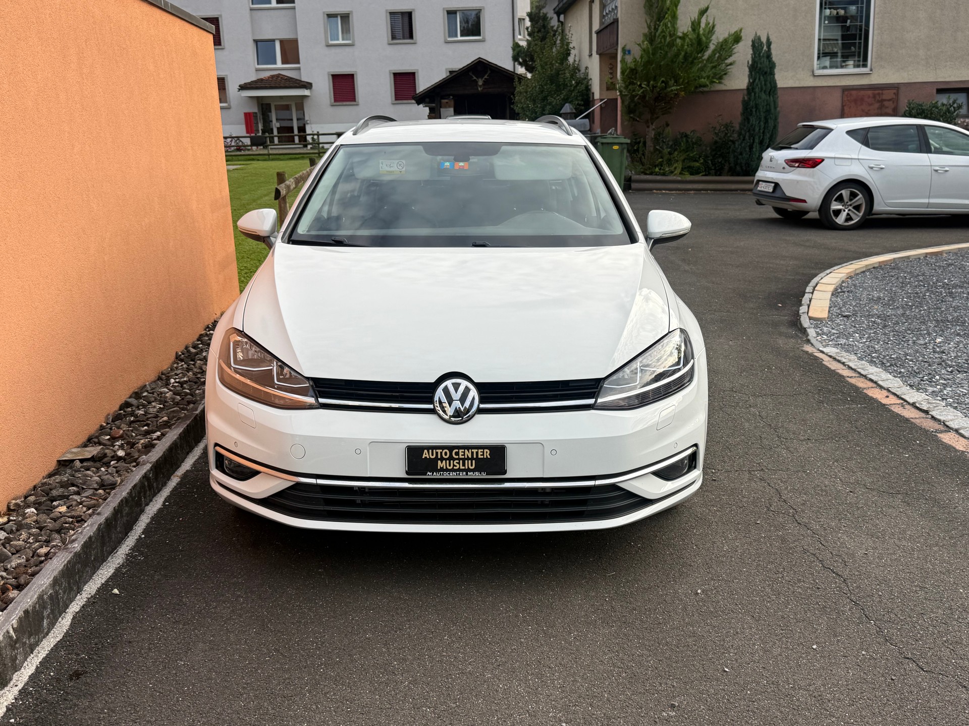 VW Golf Variant 2.0 TDI Comfortline-image-0