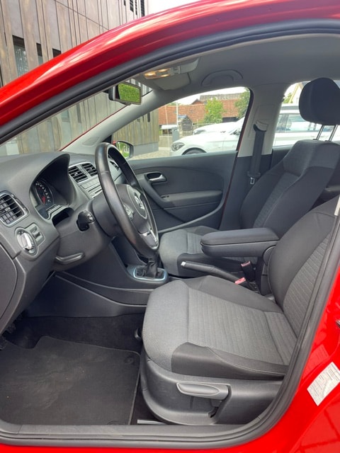 VW Polo 1.4 16V Highline-image-14