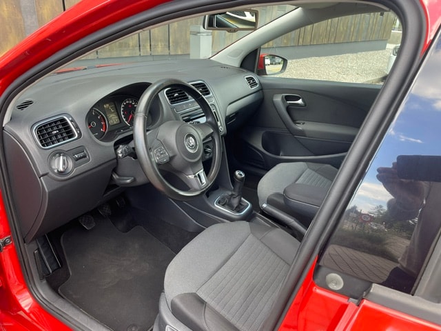 VW Polo 1.4 16V Highline-image-13