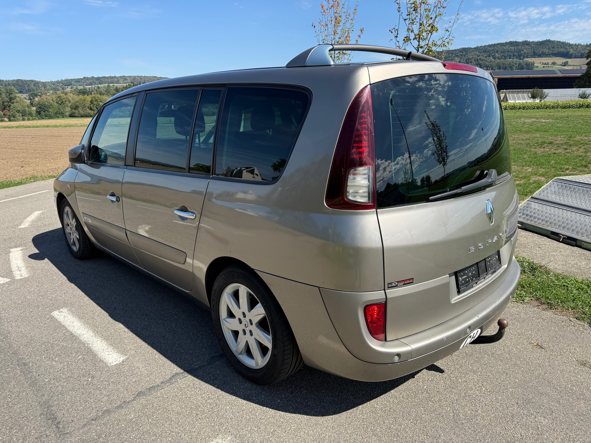 RENAULT Espace 2.0 dCi Initiale Automatic-image-3