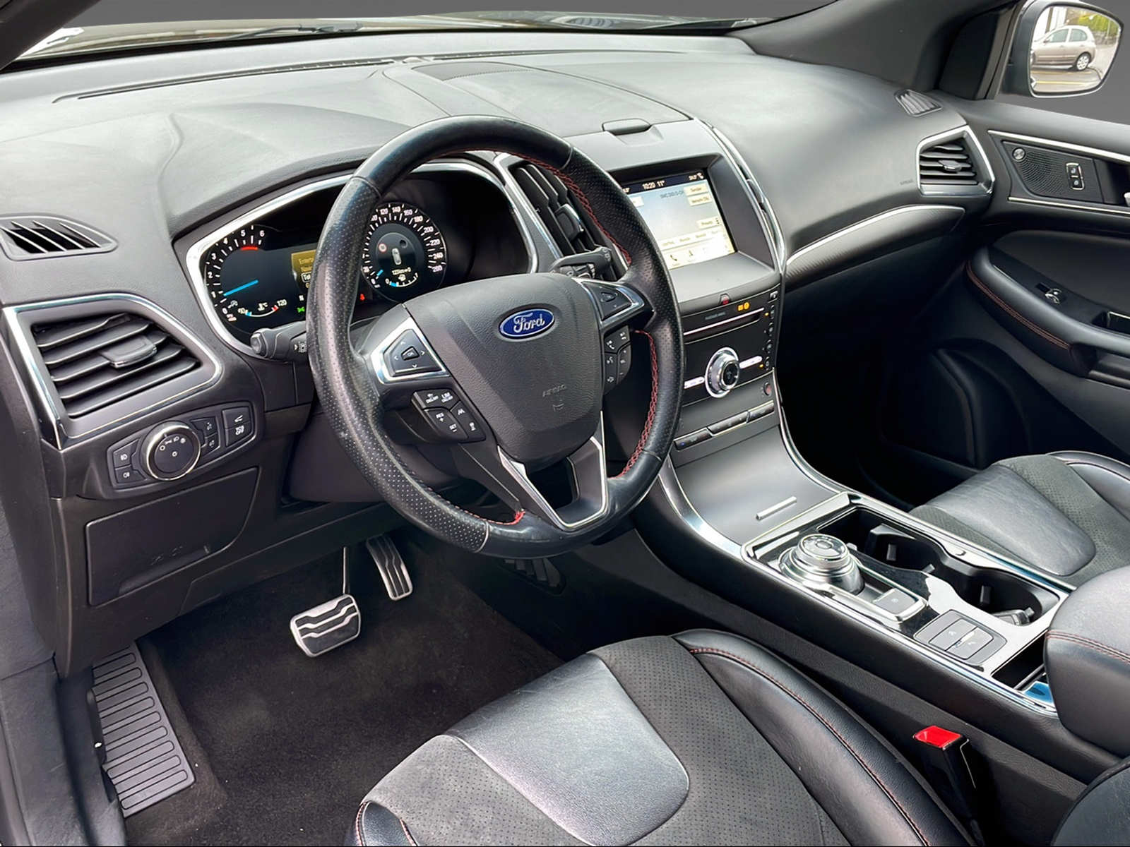FORD Edge 2.0 EcoBlue 238 ST-Line-image-4
