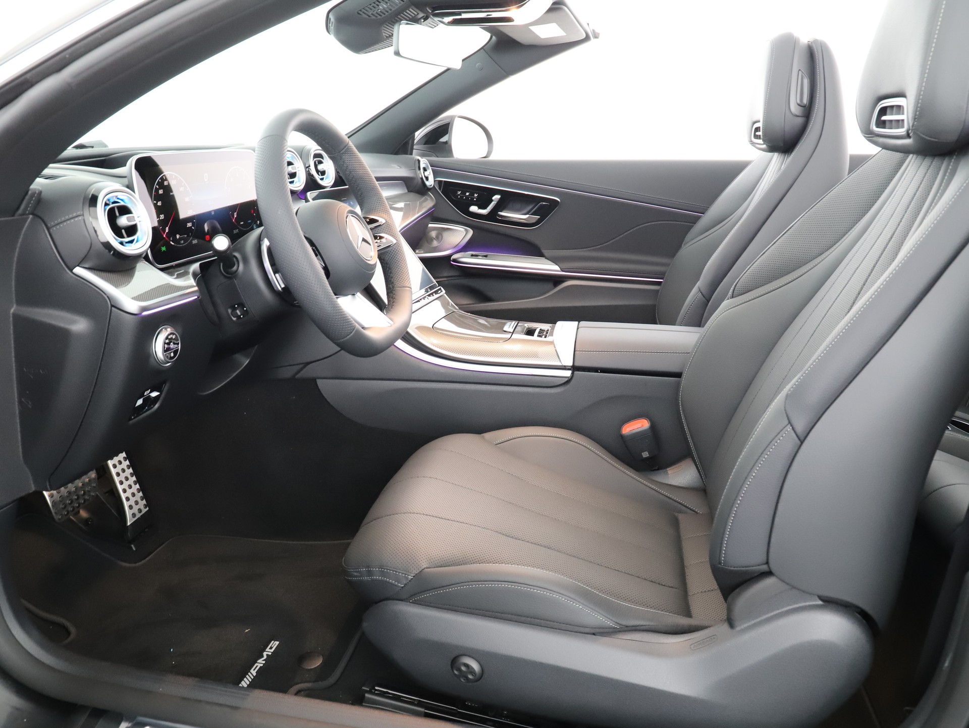 MERCEDES-BENZ CLE 200 Cabrio 4M-image-8