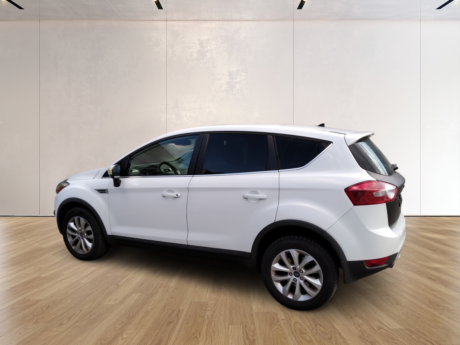 FORD Kuga 2.5 Turbo Titanium 4WD Automatic-image-2