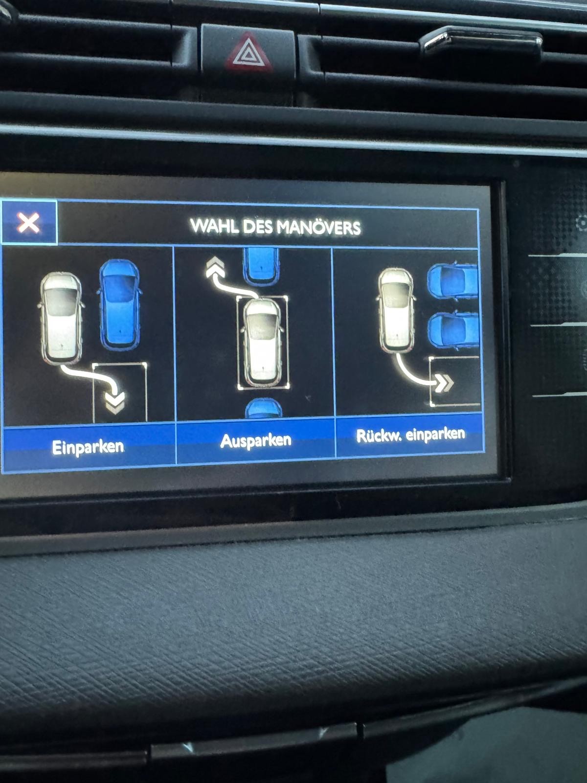 CITROEN Grand C4 Picasso 1.6 BlueHDi Exclusive EAT6-image-4