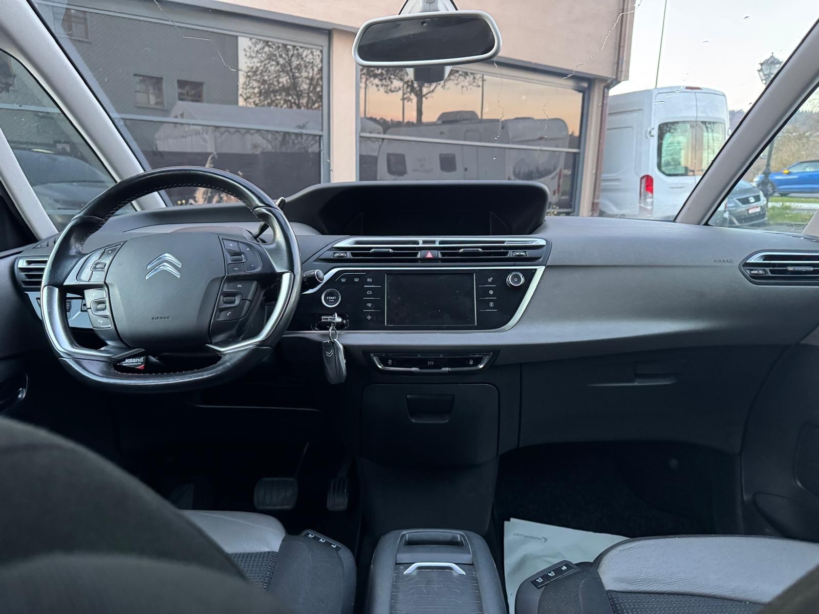 CITROEN Grand C4 Picasso 1.6 BlueHDi Exclusive EAT6-image-8