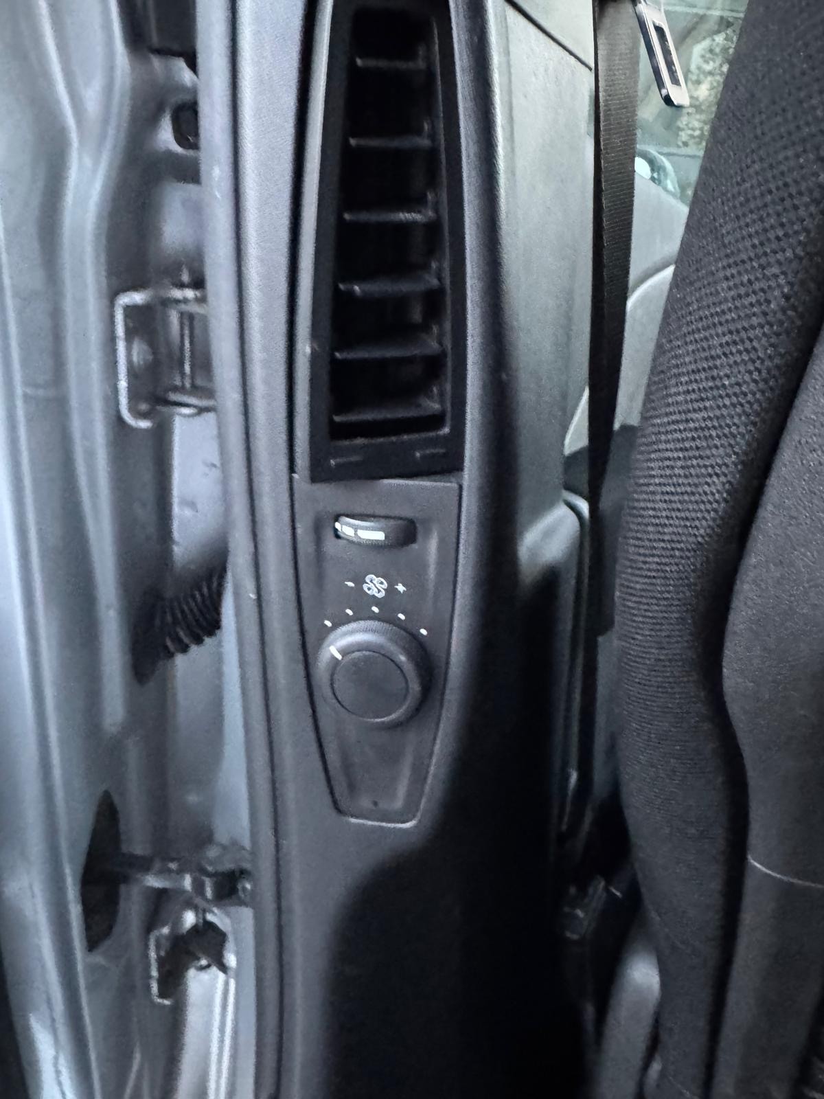CITROEN Grand C4 Picasso 1.6 BlueHDi Exclusive EAT6-image-6