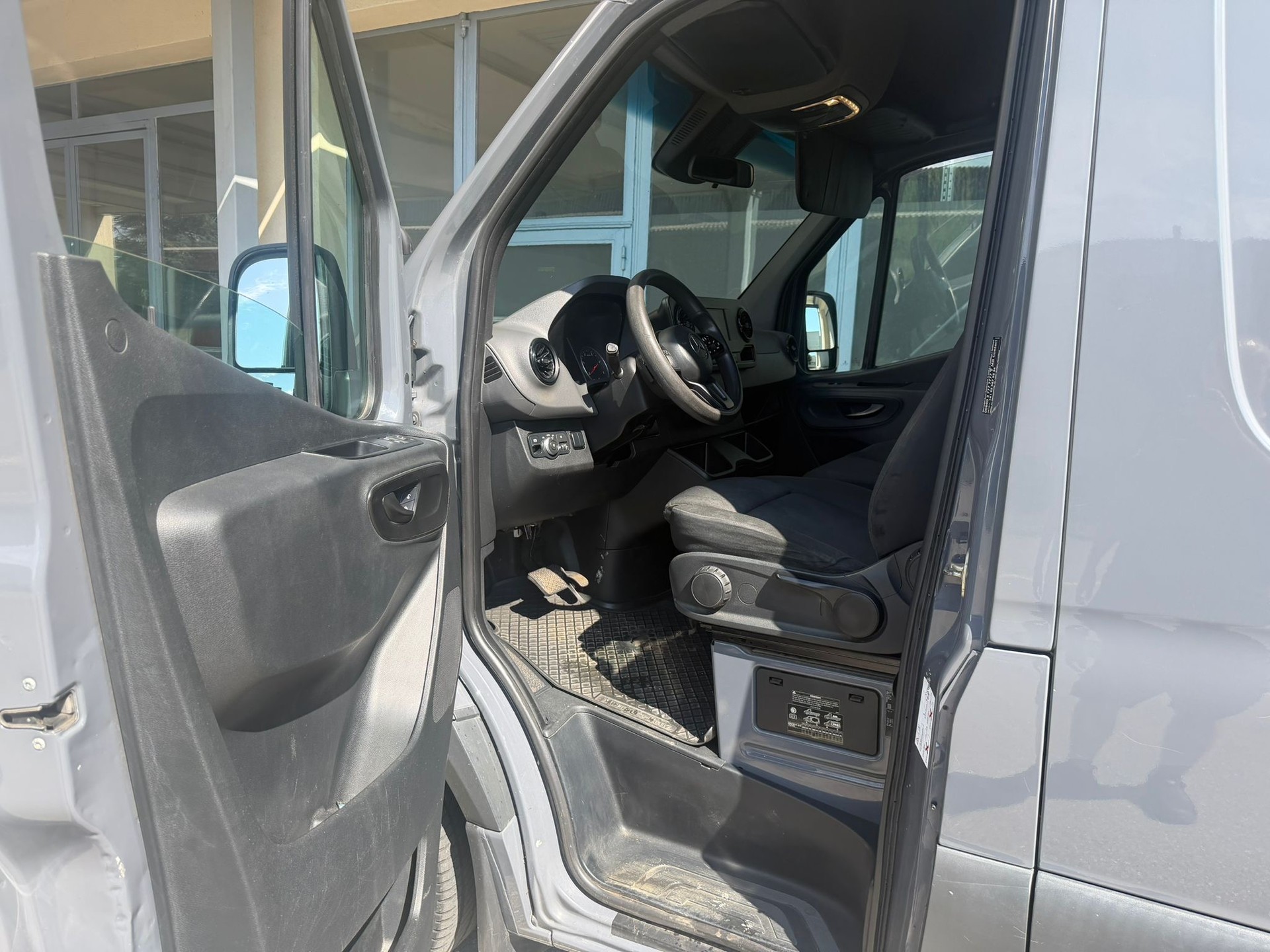 MERCEDES-BENZ 2.2 CDI 143-image-3