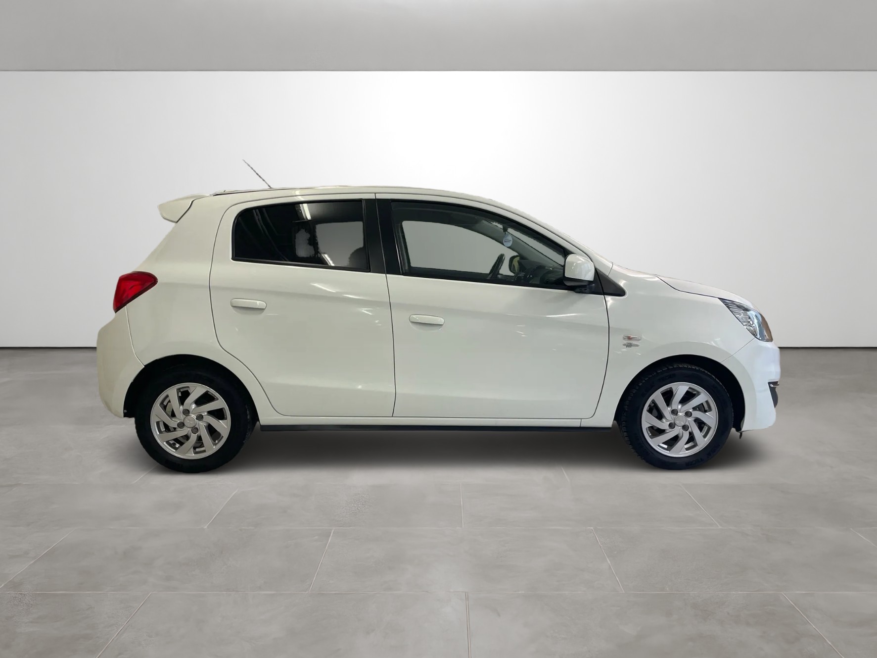 MITSUBISHI Space Star 1.2 Value CVT-image-7