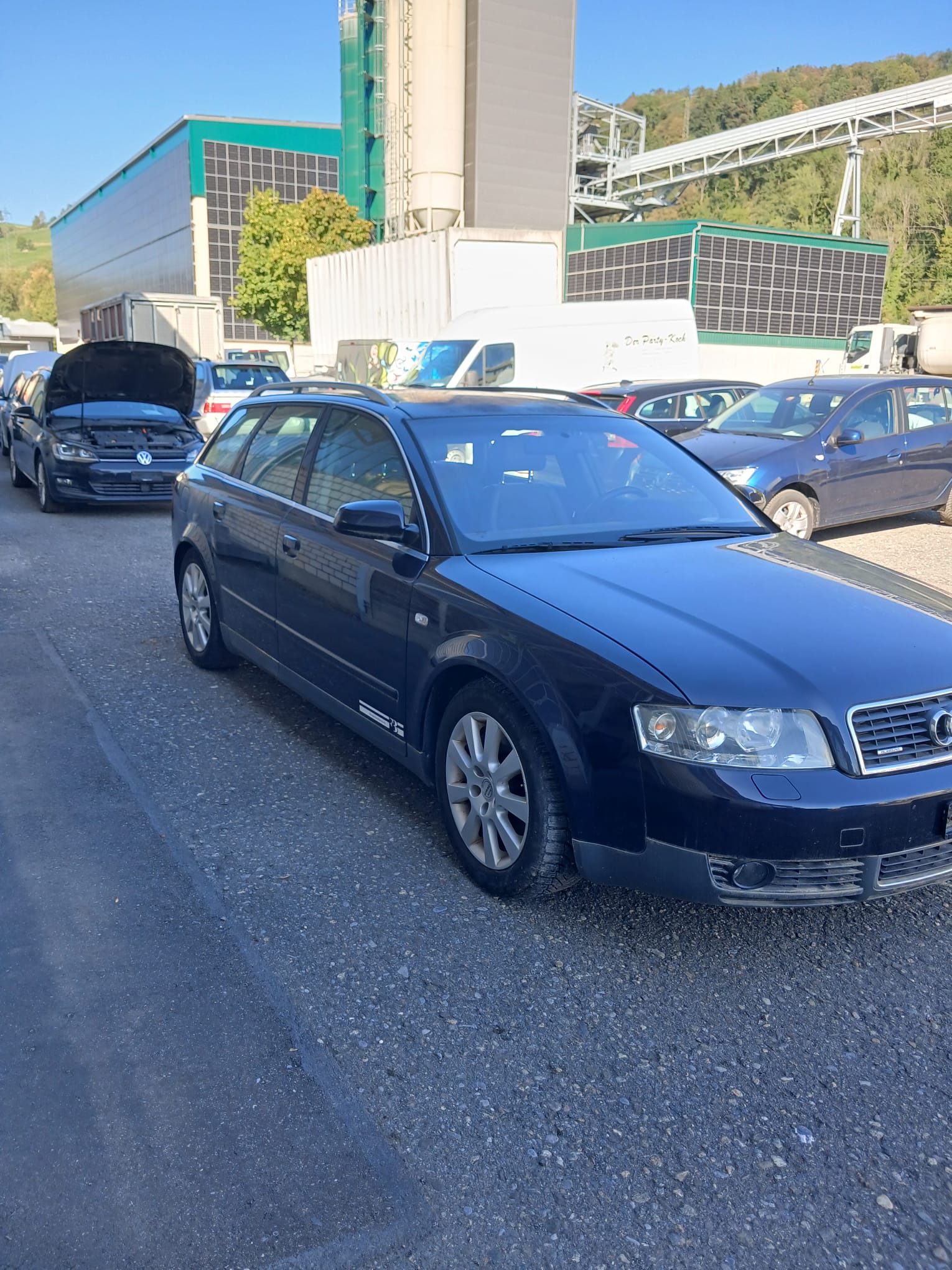 AUDI A4 Avant 2.5 TDI quattro-image-2