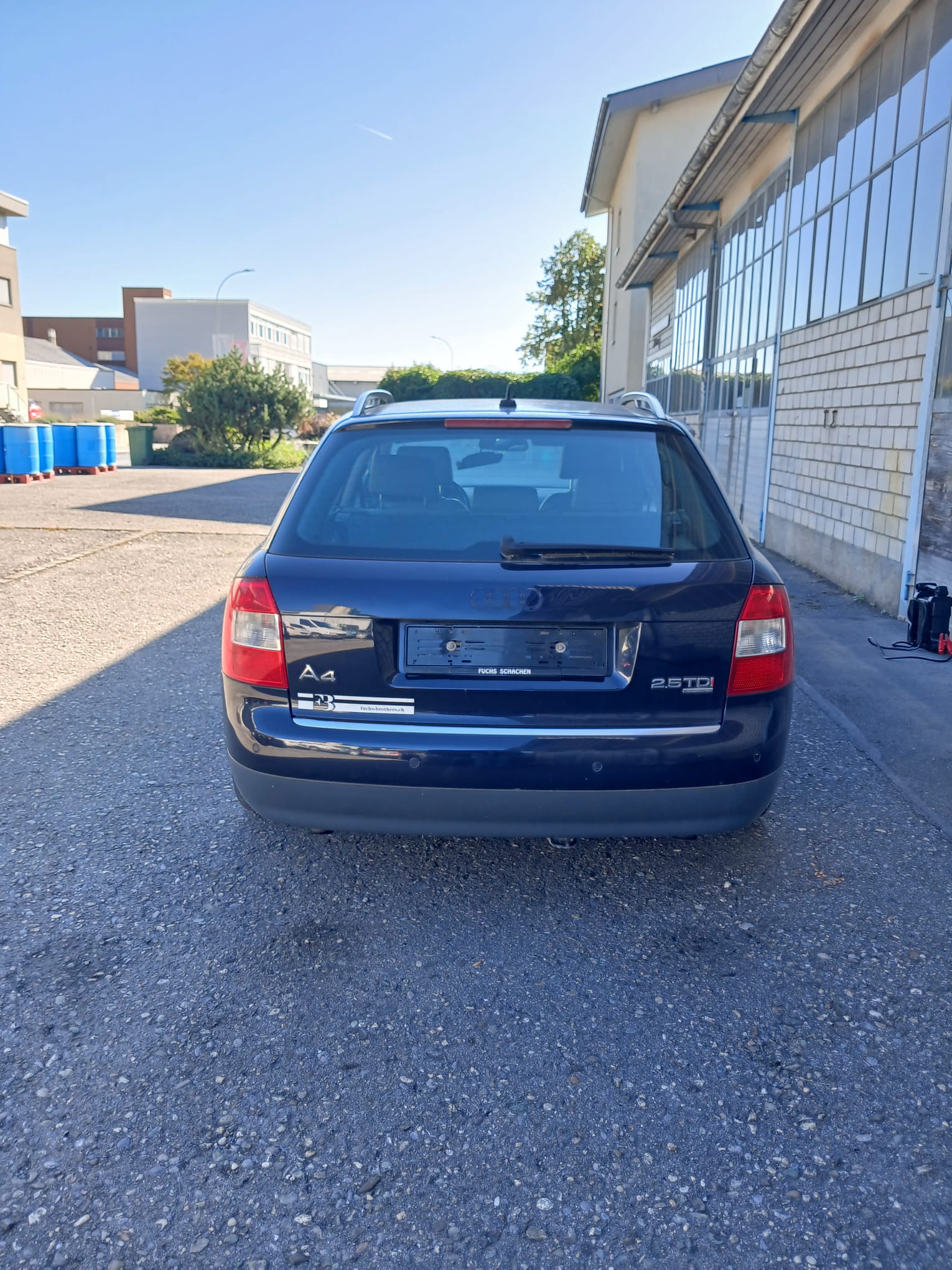 AUDI A4 Avant 2.5 TDI quattro-image-3