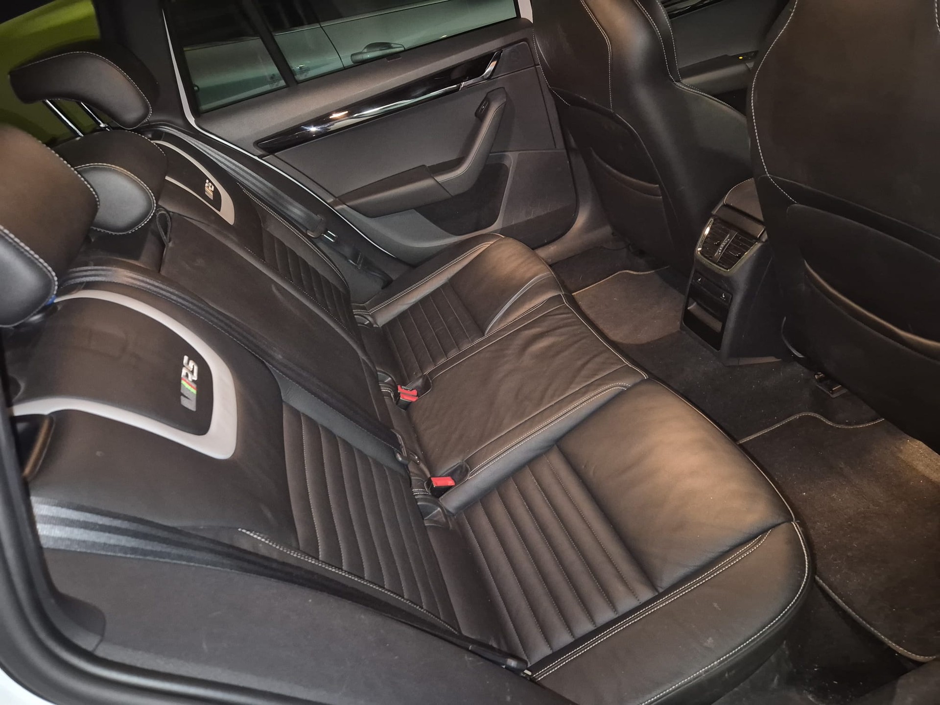 SKODA 2.0 TSI RS230-image-7