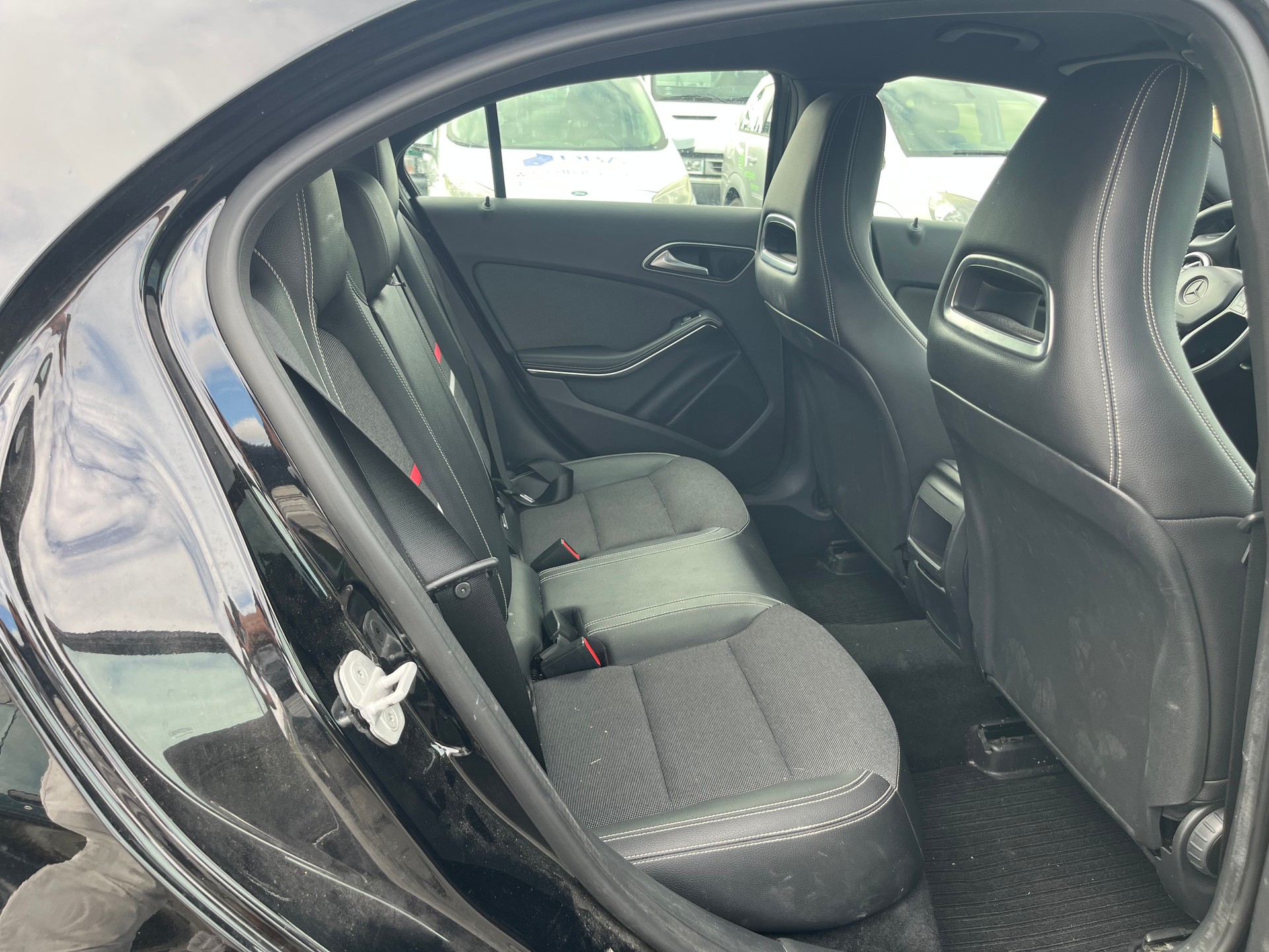 MERCEDES-BENZ A 200 CDI Night Star-image-12