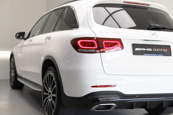 MERCEDES-BENZ GLC 200 AMG Line 4Matic-image-3