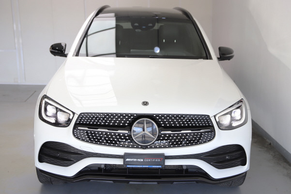 MERCEDES-BENZ GLC 200 AMG Line 4Matic-image-4