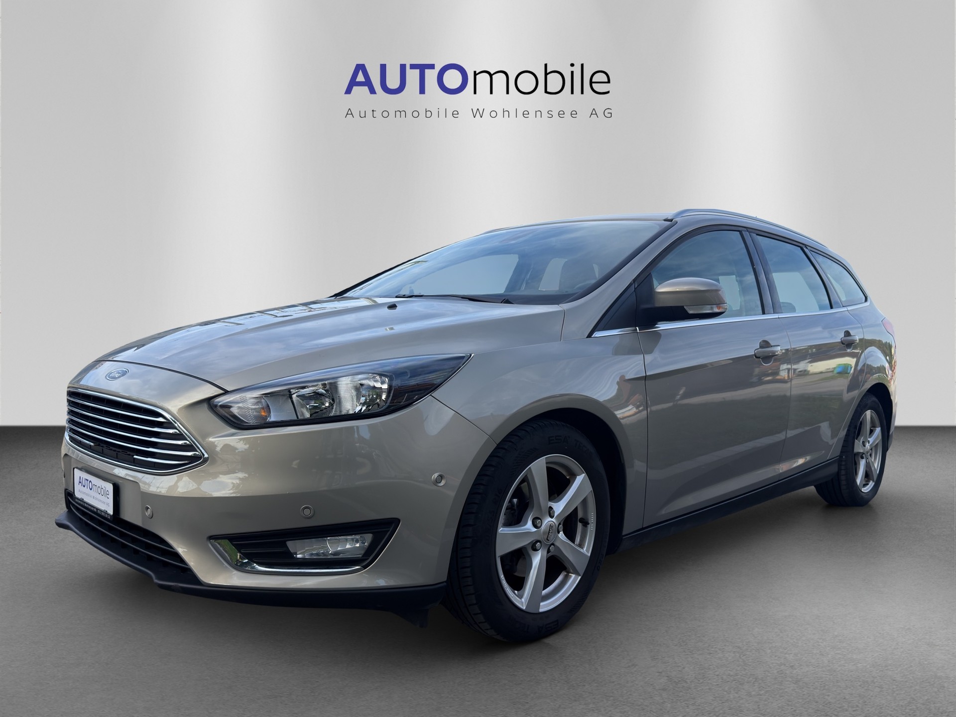 FORD Focus 1.0 SCTi Titanium-image-1