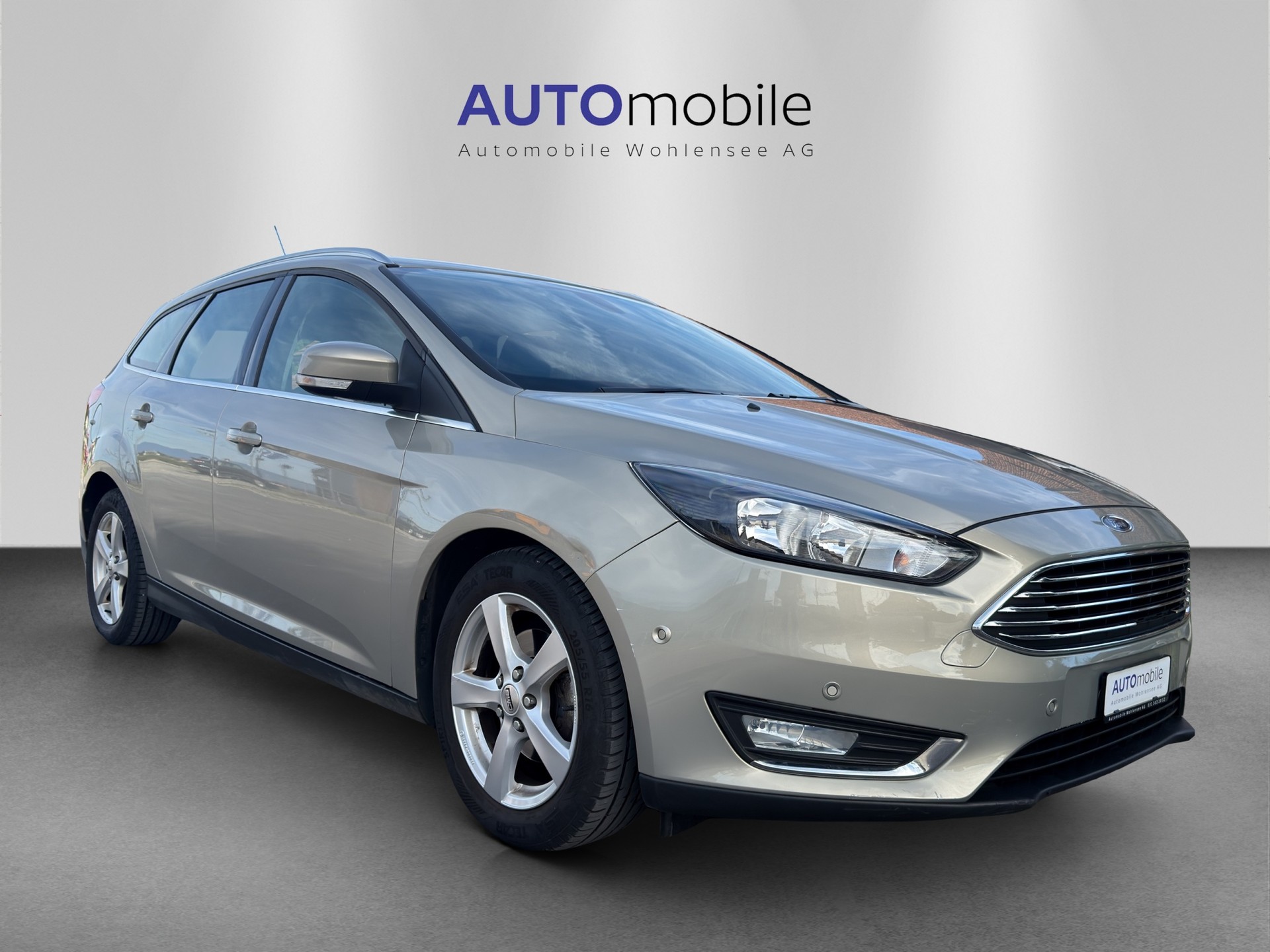 FORD Focus 1.0 SCTi Titanium-image-3