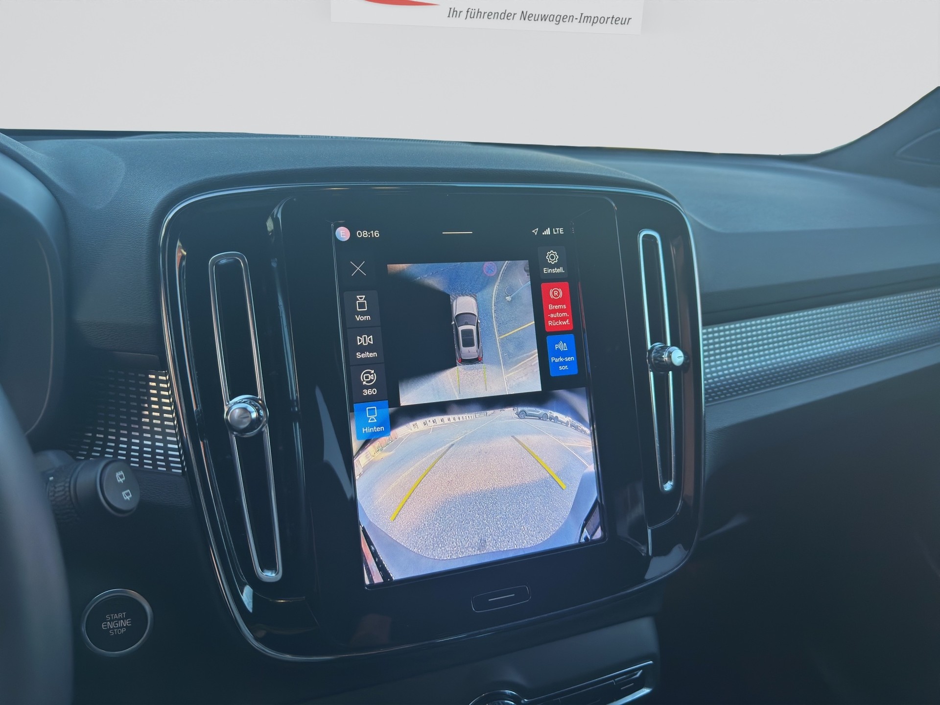 VOLVO XC40 B3 Benzin Mild Hybrid Plus Dark DCT-image-13