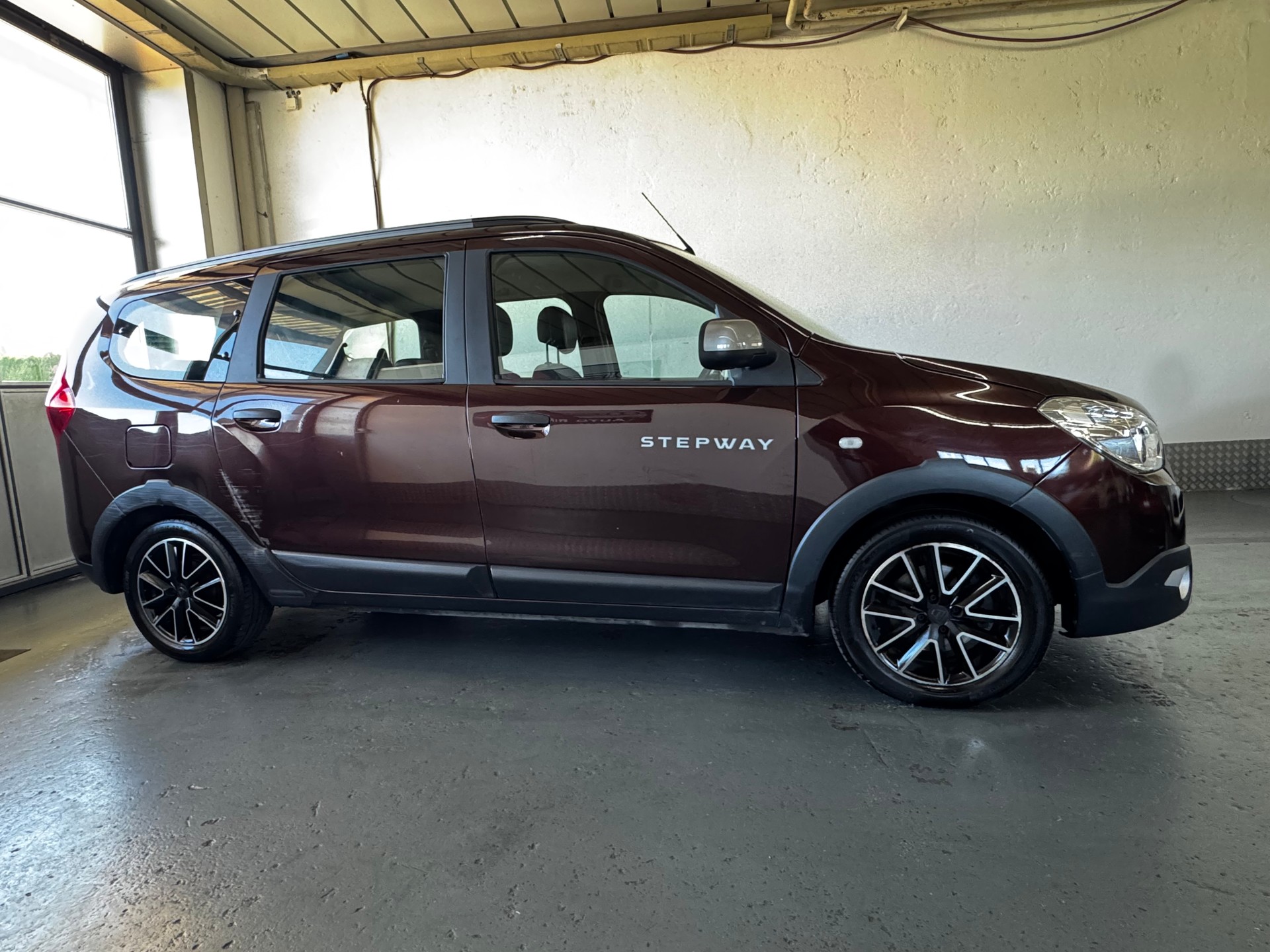 DACIA Lodgy 1.2 T Stepway 7PL-image-6