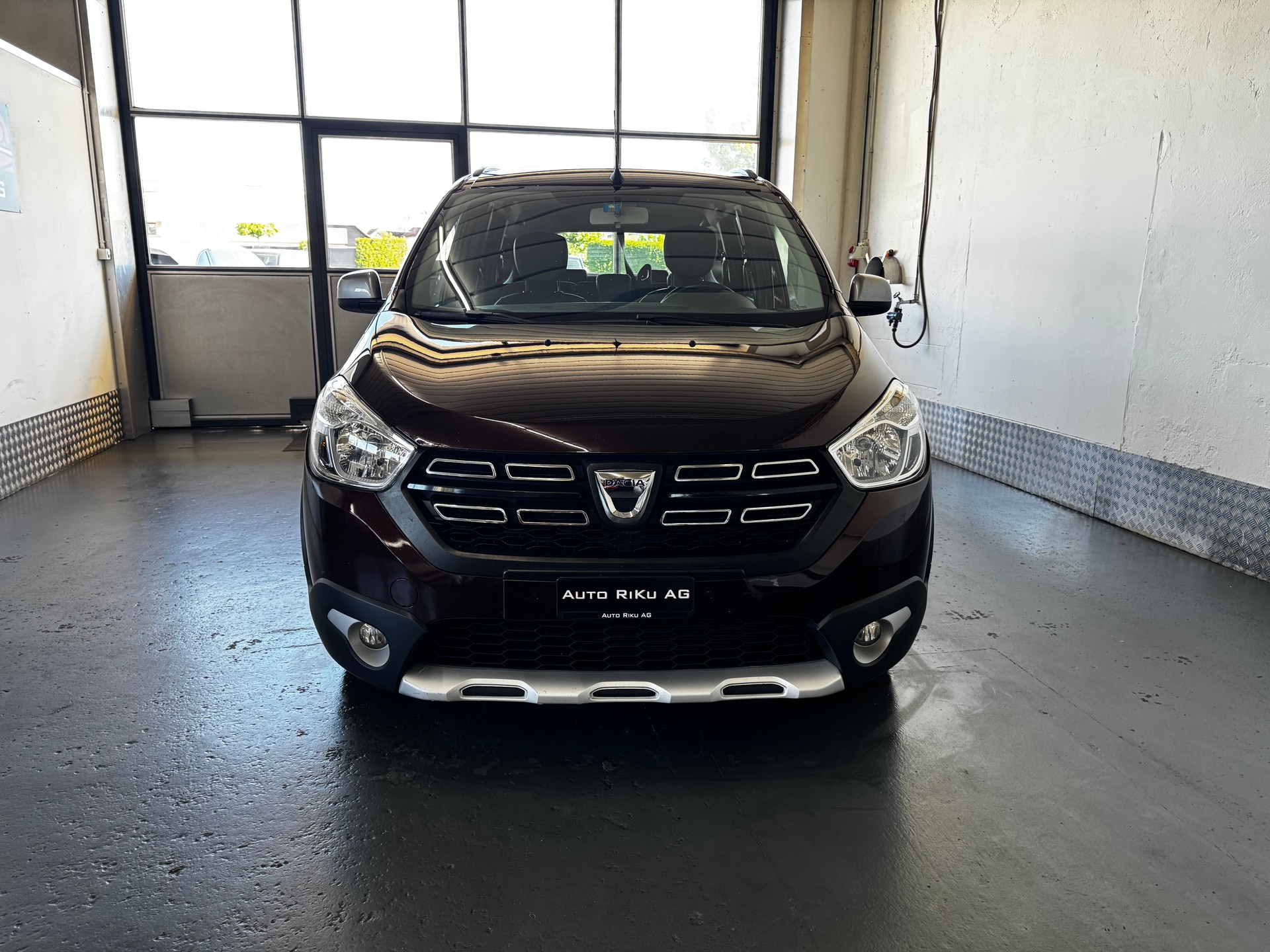 DACIA Lodgy 1.2 T Stepway 7PL-image-3