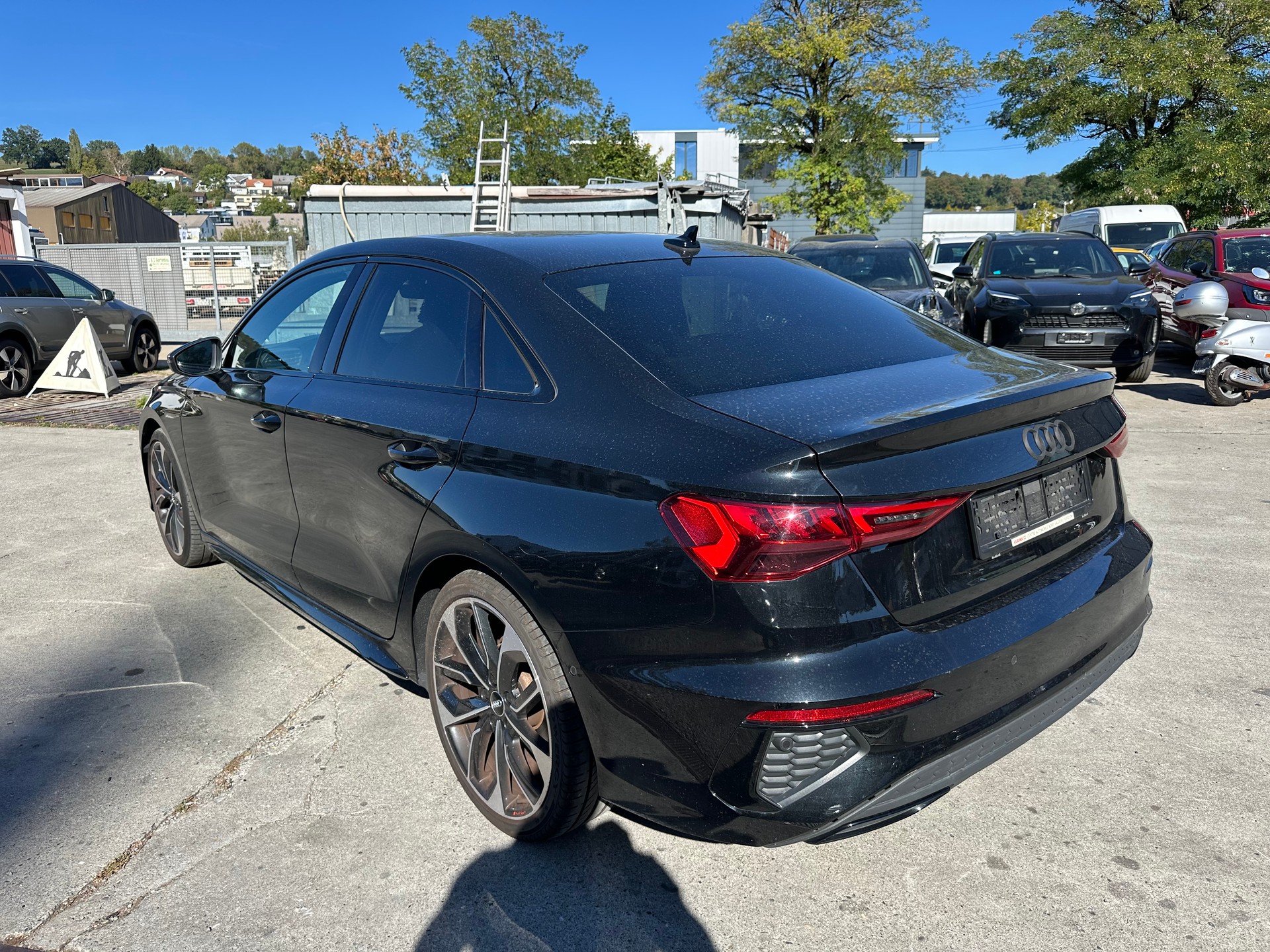 AUDI A3 Limousine 35 TFSI S-Line S-tronic-image-2