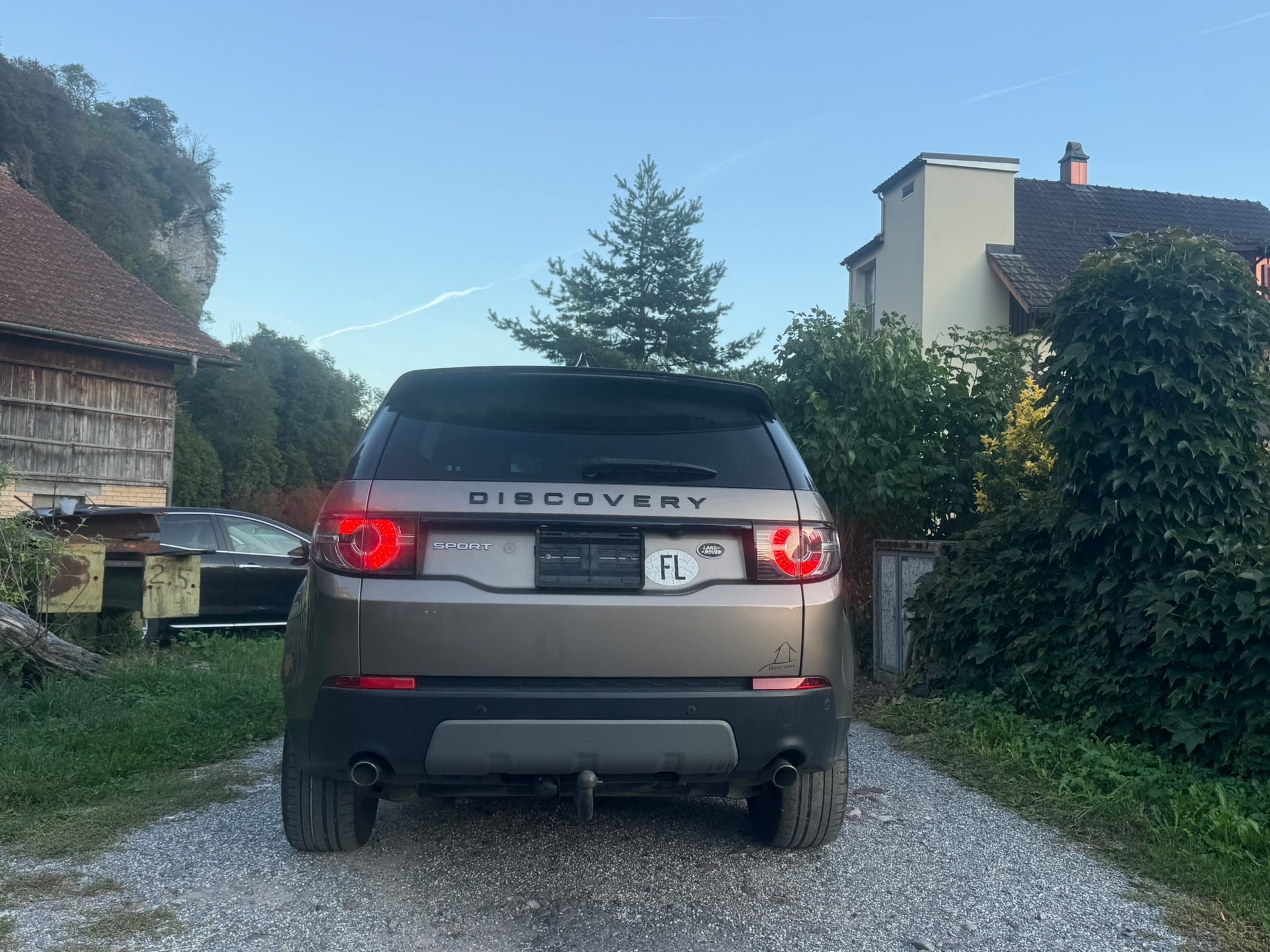 LAND ROVER Discovery Sport 2.0 TD4 HSE Luxury-image-6