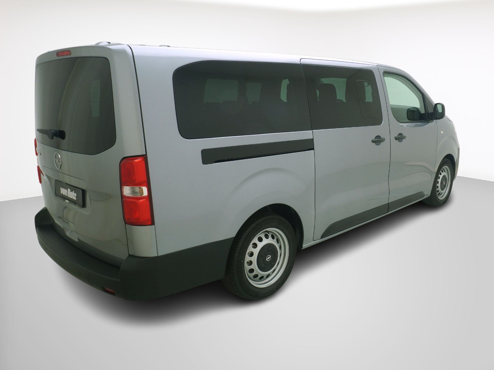 OPEL Vivaro XL 2.2 9Plätzer-image-2