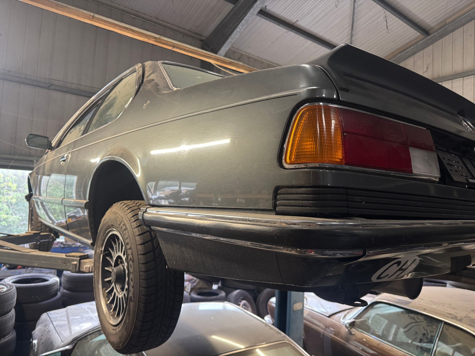 BMW 635CSi-image-4