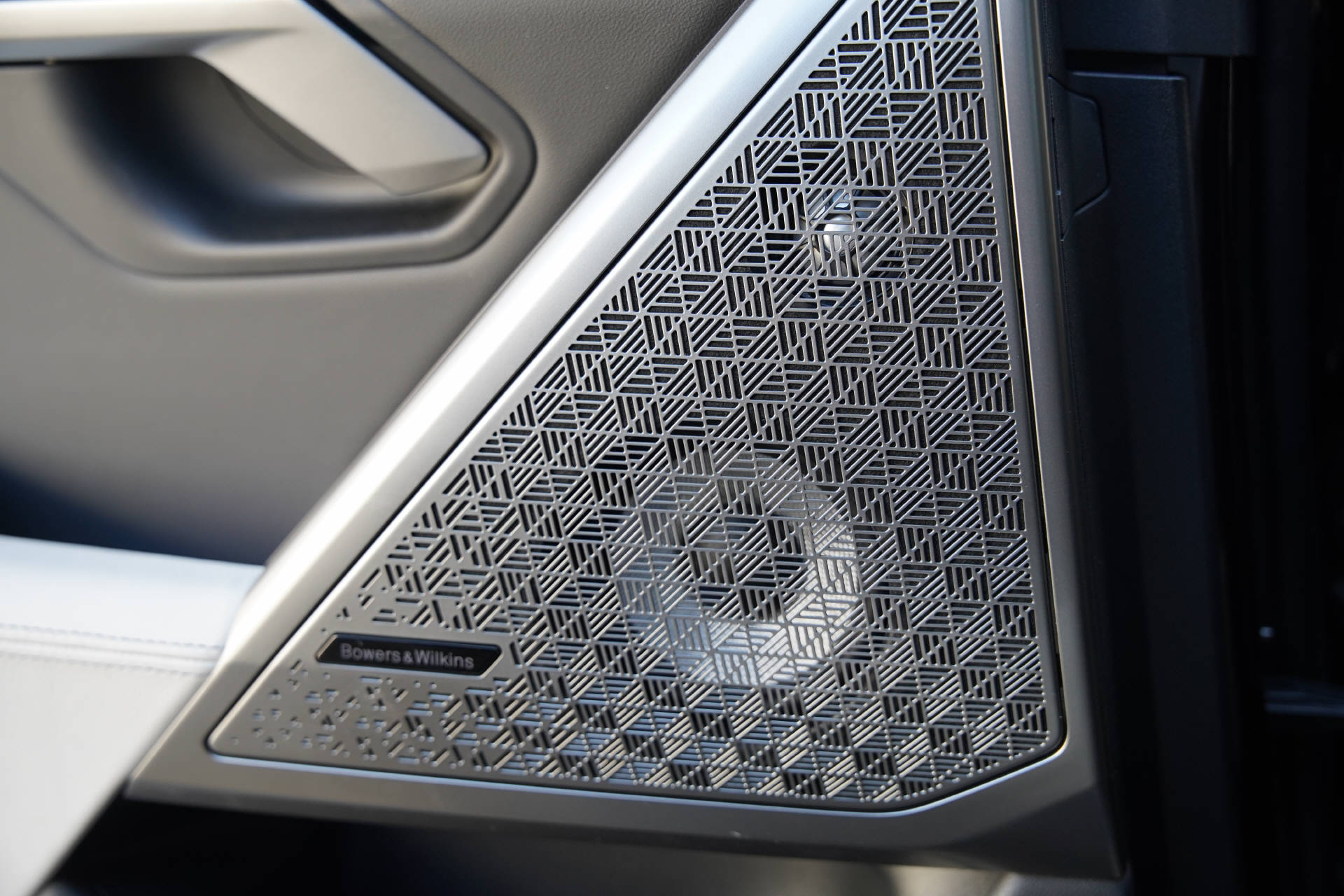BMW M5 xDrive Touring-image-14