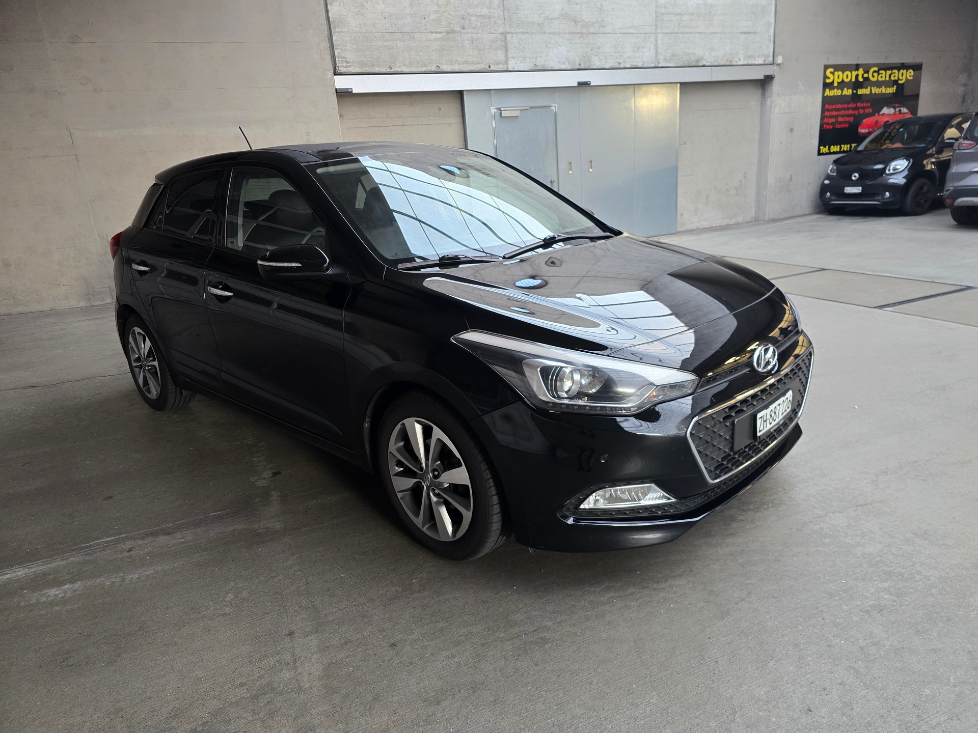 HYUNDAI i20 1.4 Vertex Automatic-image-0