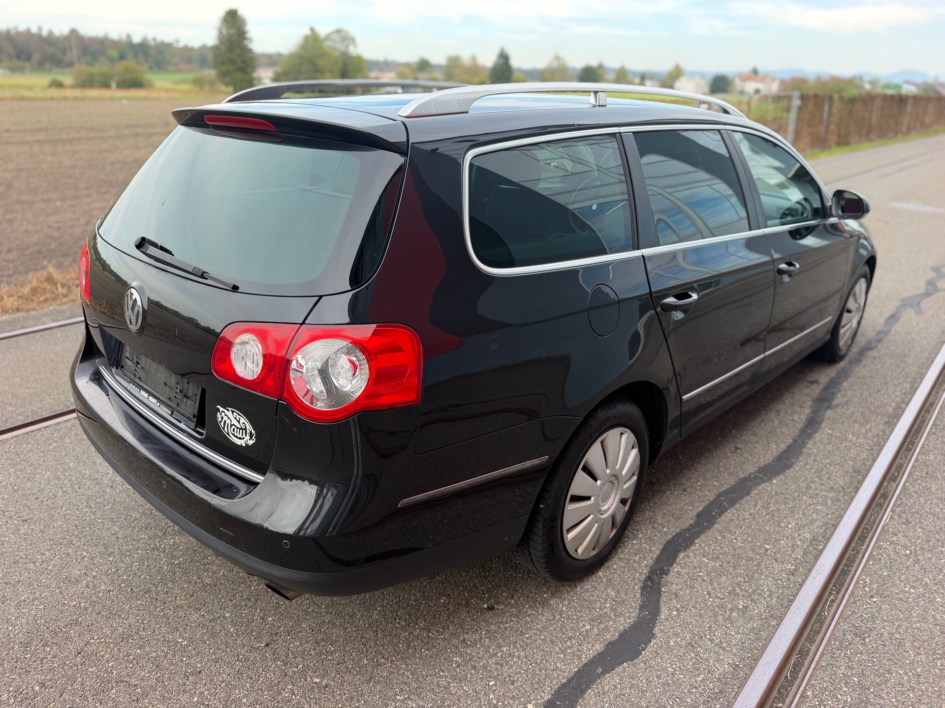 VW Passat Variant 2.0 FSI Highline 4Motion-image-3