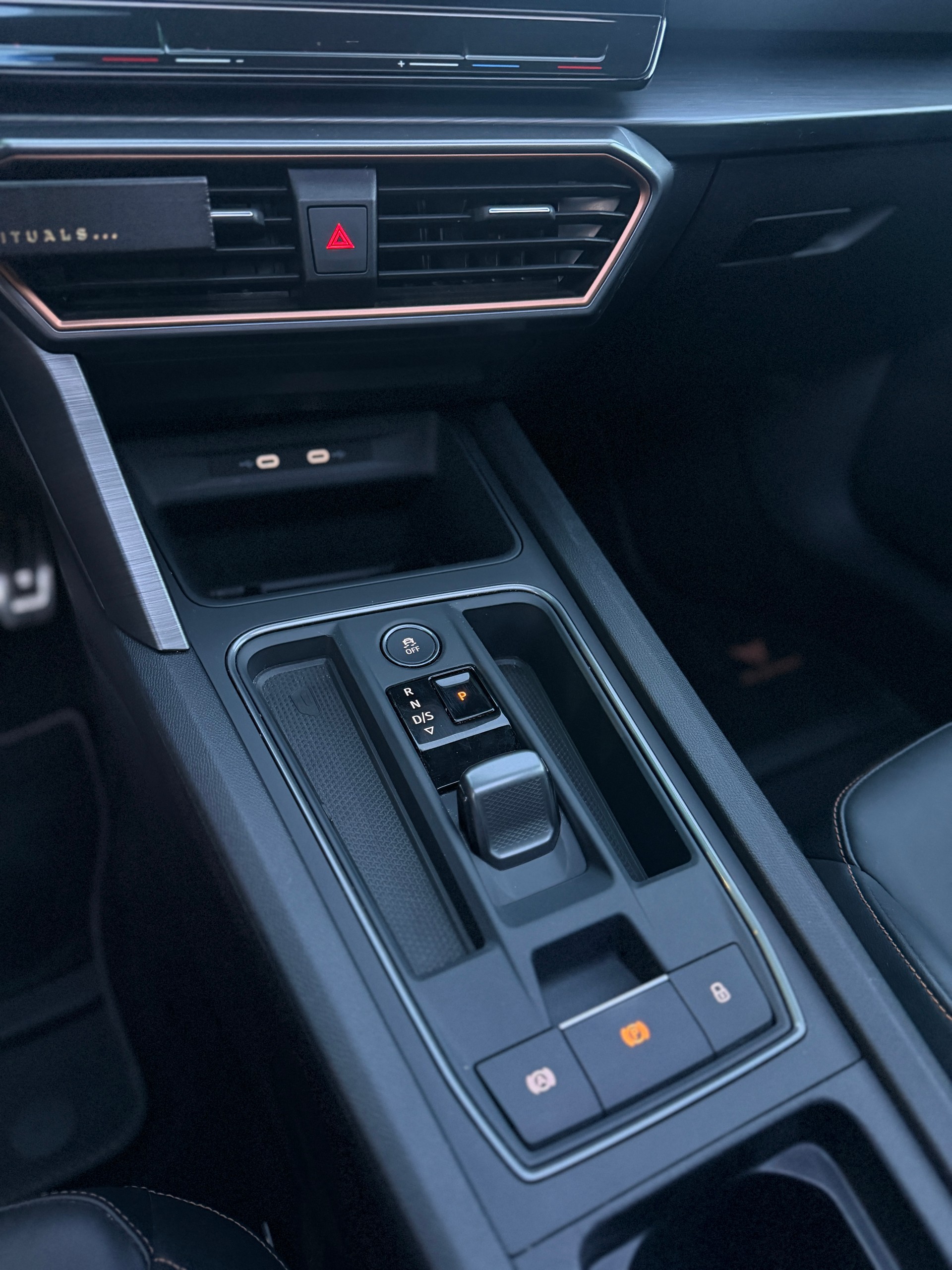 CUPRA Formentor 1.4 e-HYBRID pHEV VZ DSG-image-13