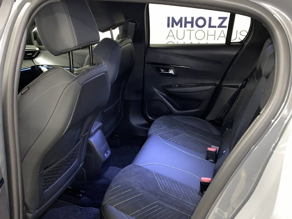 PEUGEOT 208 1.2 Hybrid 145 GT Exclusive-image-16