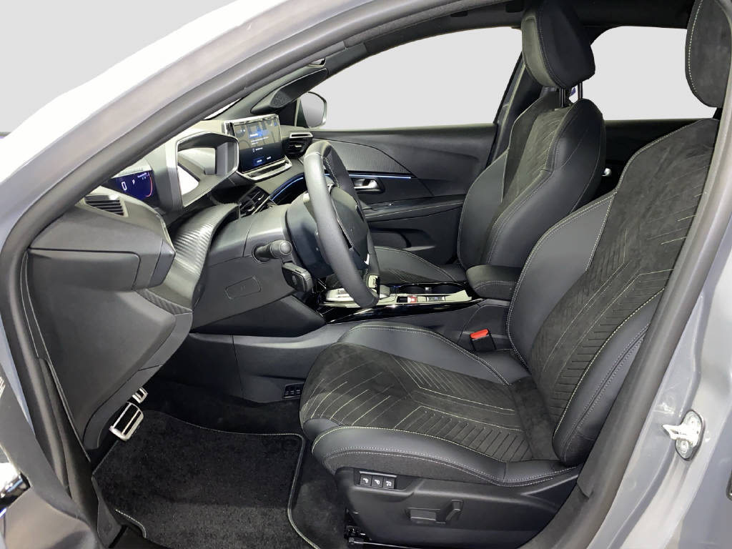 PEUGEOT 208 1.2 Hybrid 145 GT Exclusive-image-5