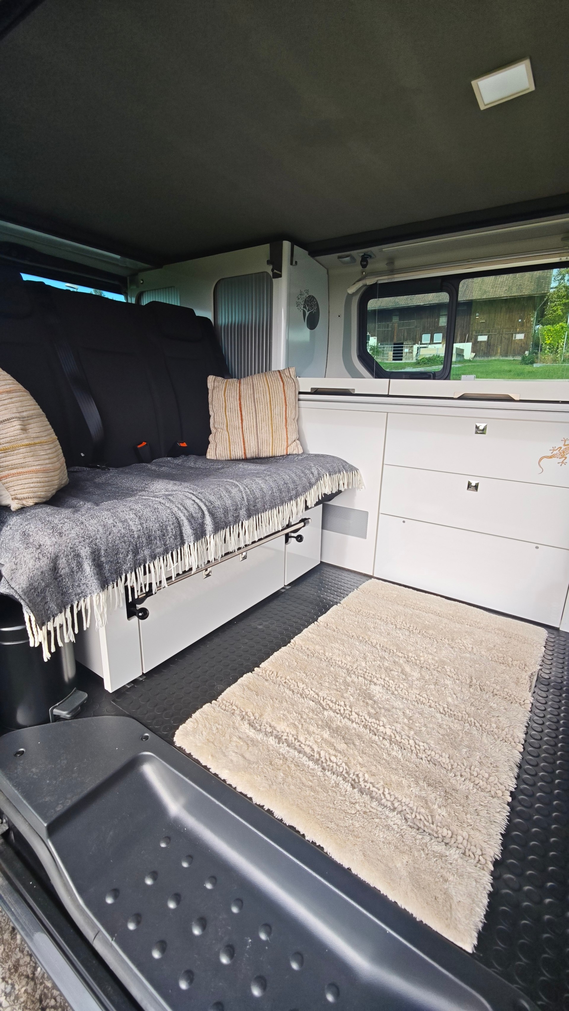RENAULT Trafic Camping Bus 2.0 dCi Blue 150-image-1