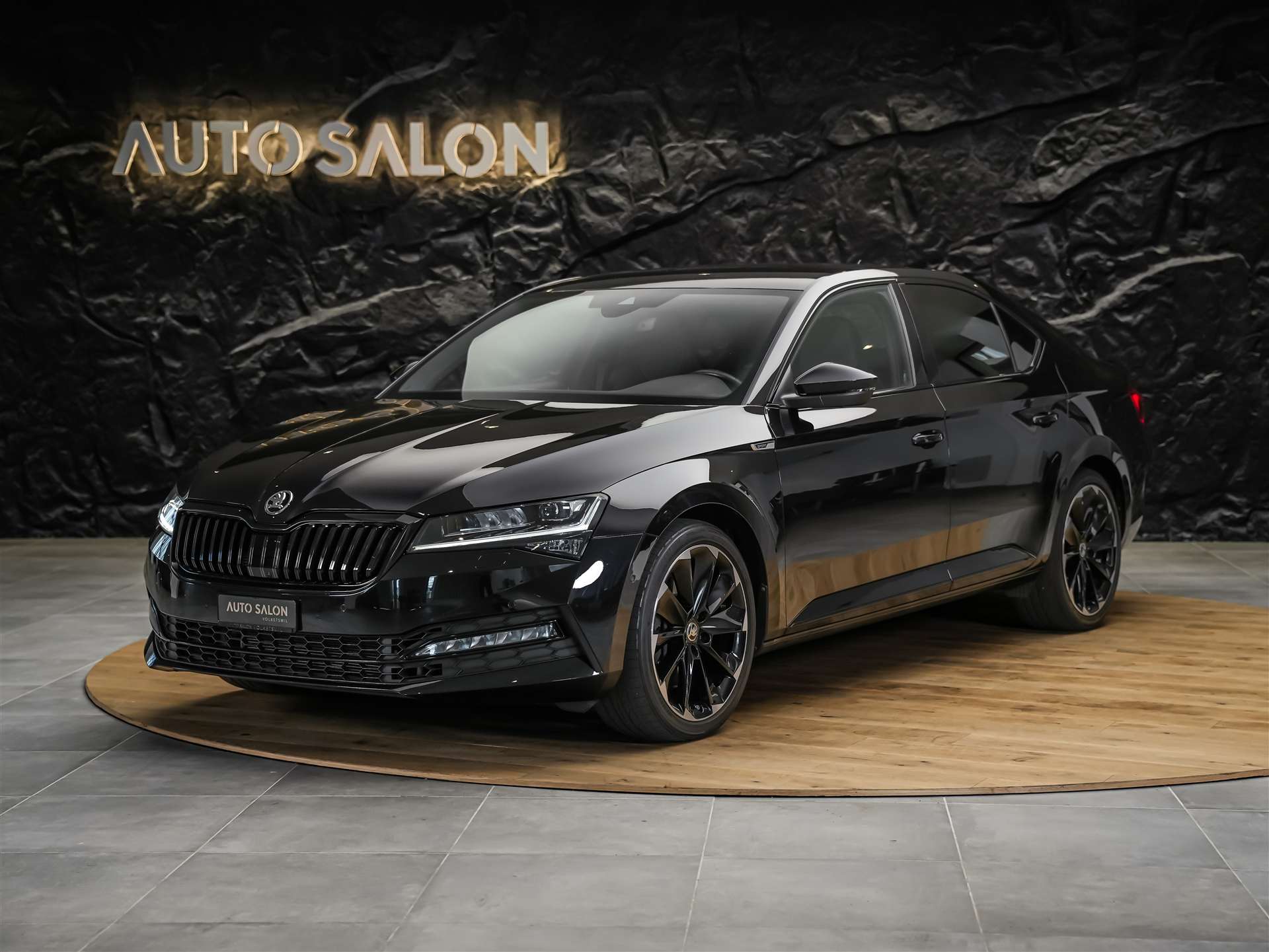SKODA Superb Limousine 2.0 TSI SportLine 4x4 DSG *Standheizung*CANTON Soundsystem*Lenkradheizung*-image-1