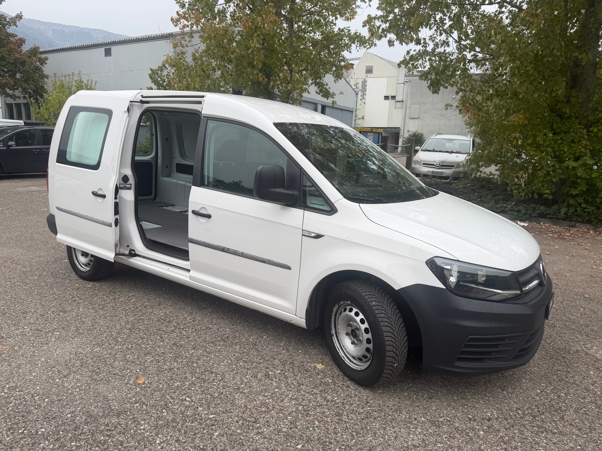 VW Caddy Maxi 2.0TDI BlueMotion Technology * Gr. Navi * Klimaanlage * PDC H * Tempomat * Frisch Ab MFK-image-8